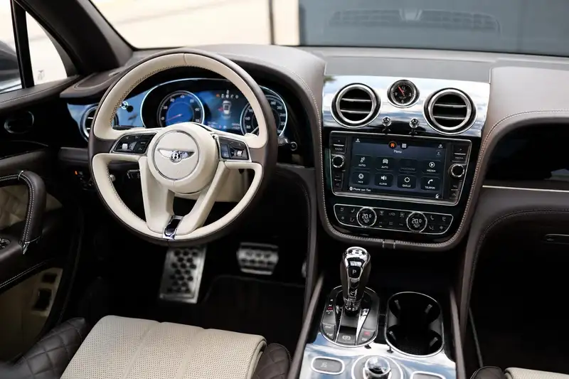 Bentley Bentayga V8 – Foto 7