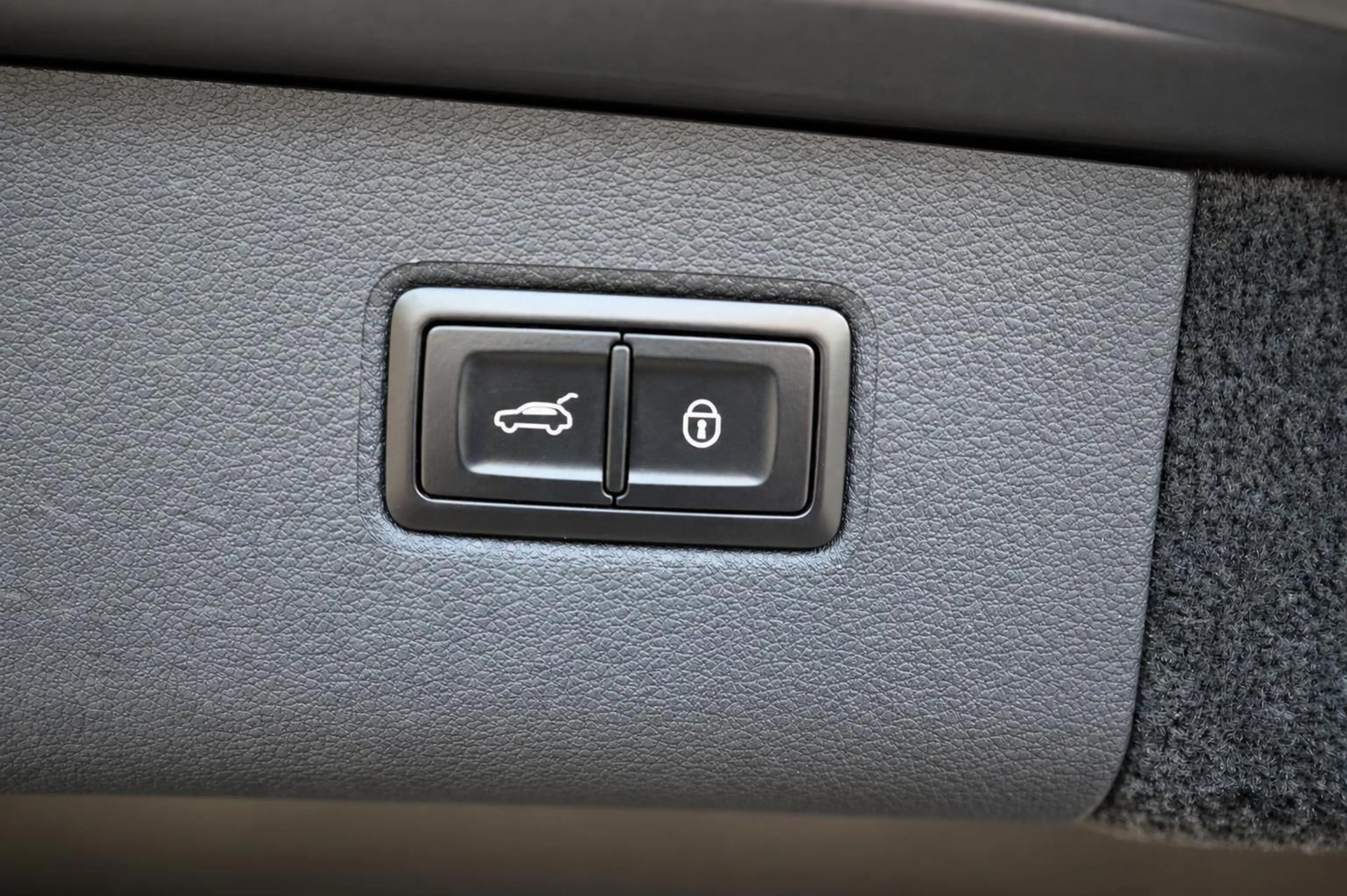 Bentley Bentayga 4.0 V8 Mulliner Driving Specification — photo 10