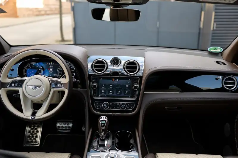 Bentley Bentayga V8 – Foto 12