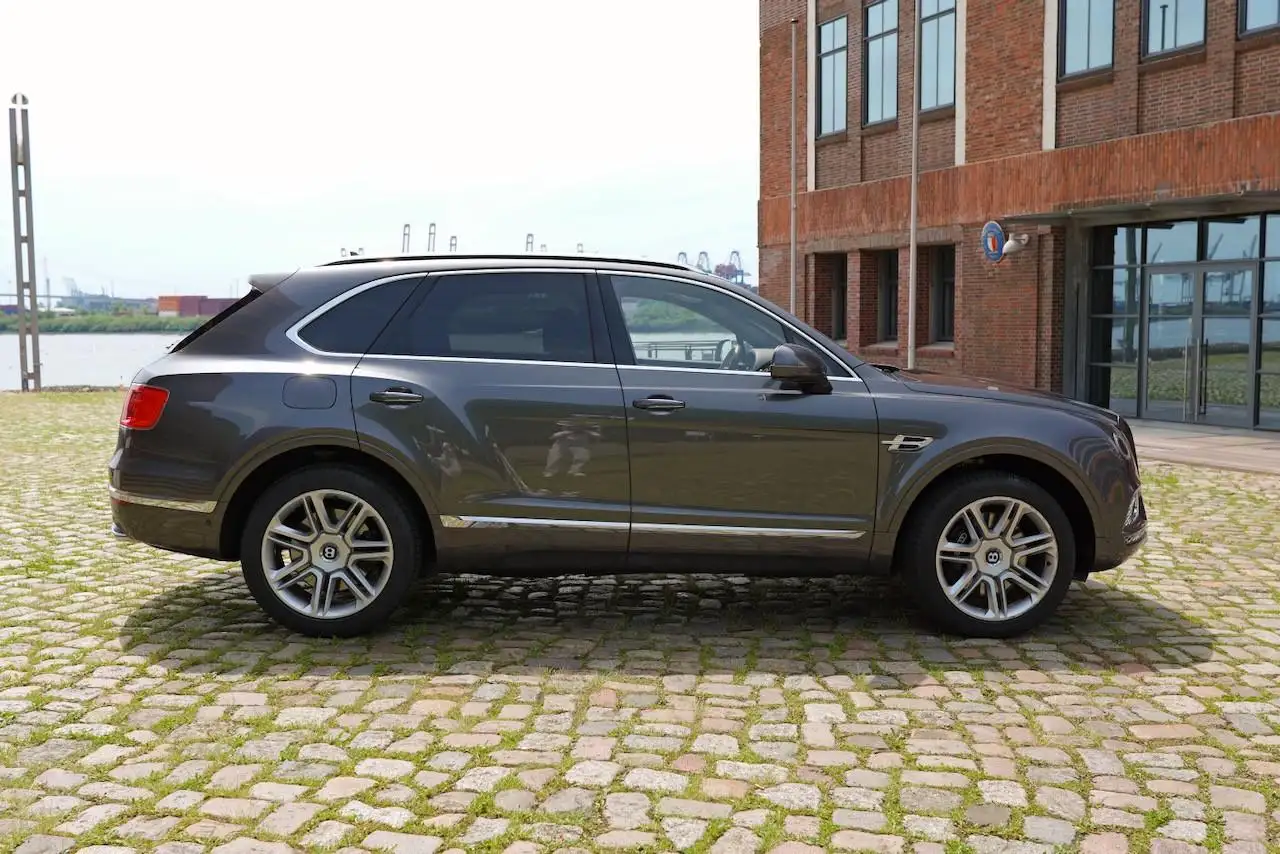 Bentley Bentayga V8 – Foto 5