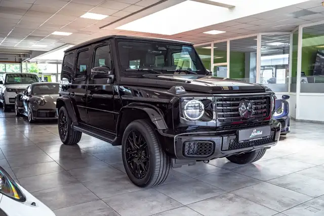 Mercedes-Benz G-Class view 2