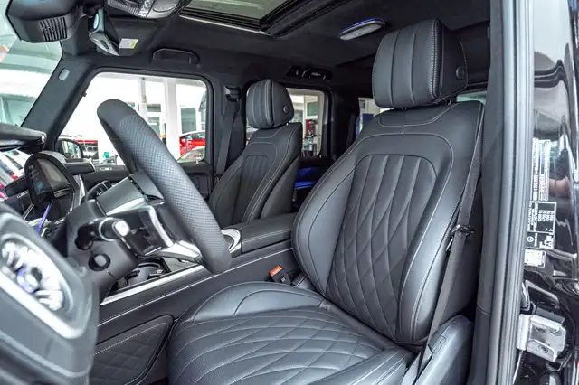 Mercedes-Benz G-Class view 8