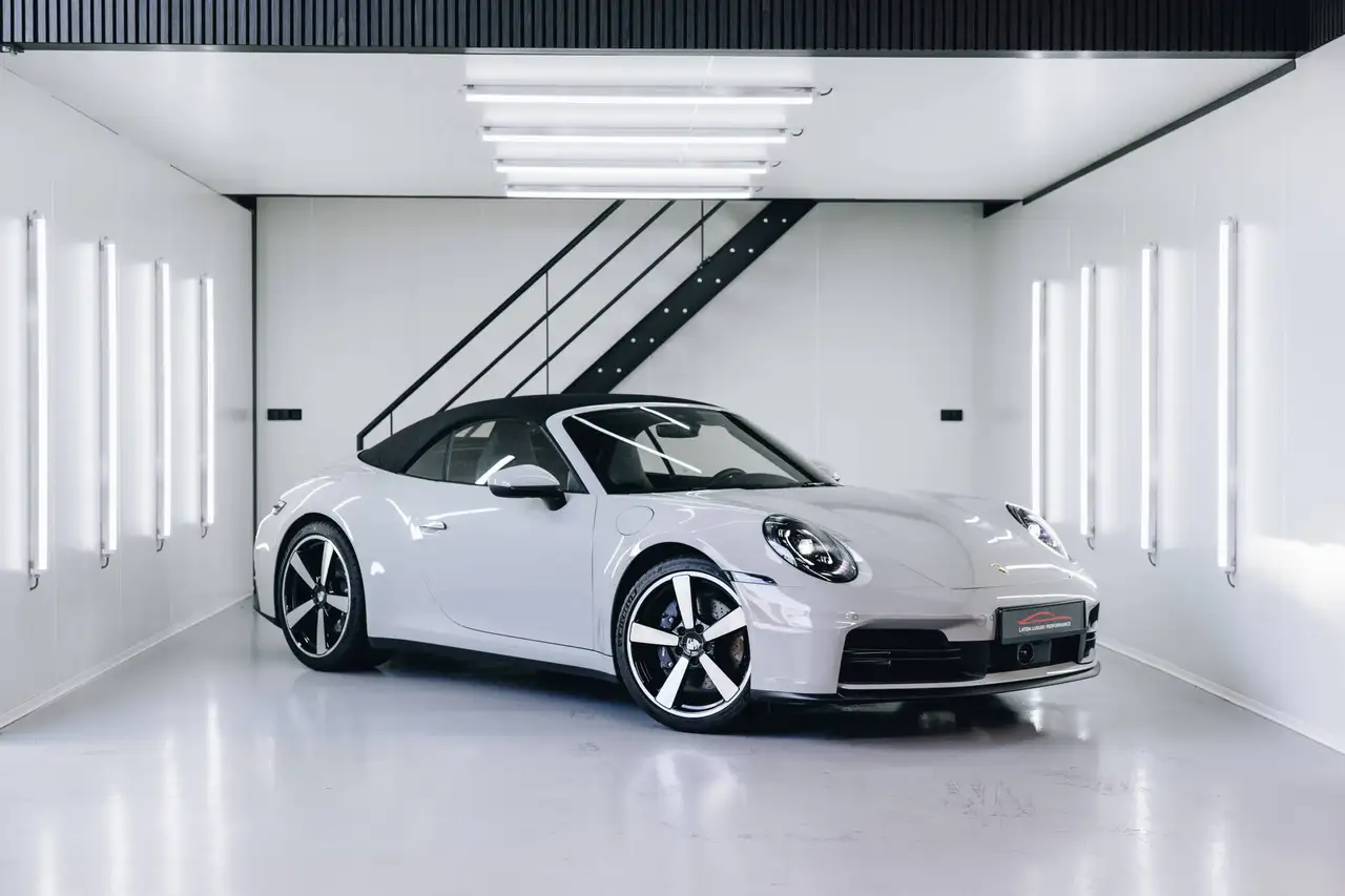 Porsche 992