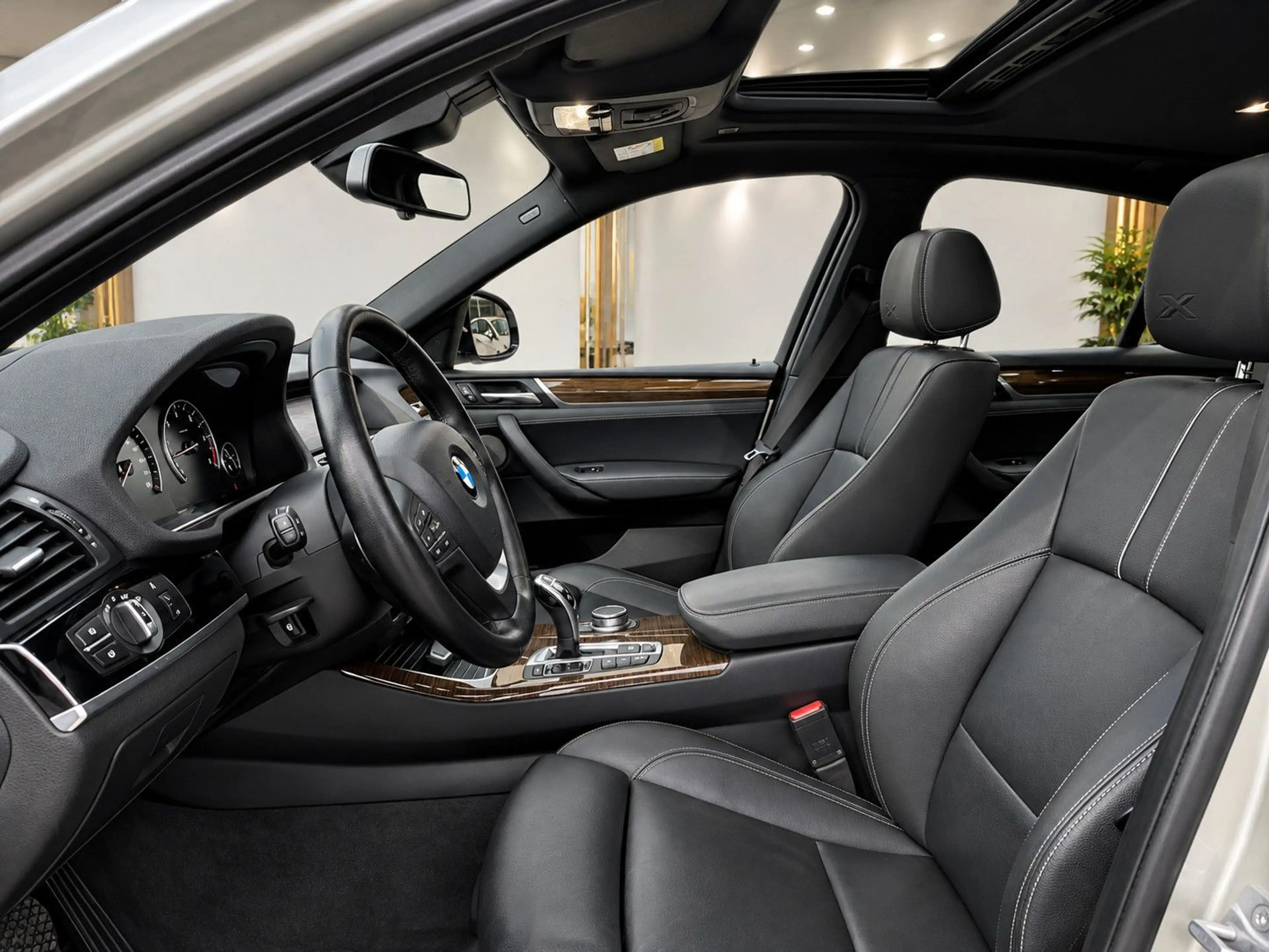 BMW X4 xDrive xLine*Standhz*Leder*LED*Schiebedach — photo 11