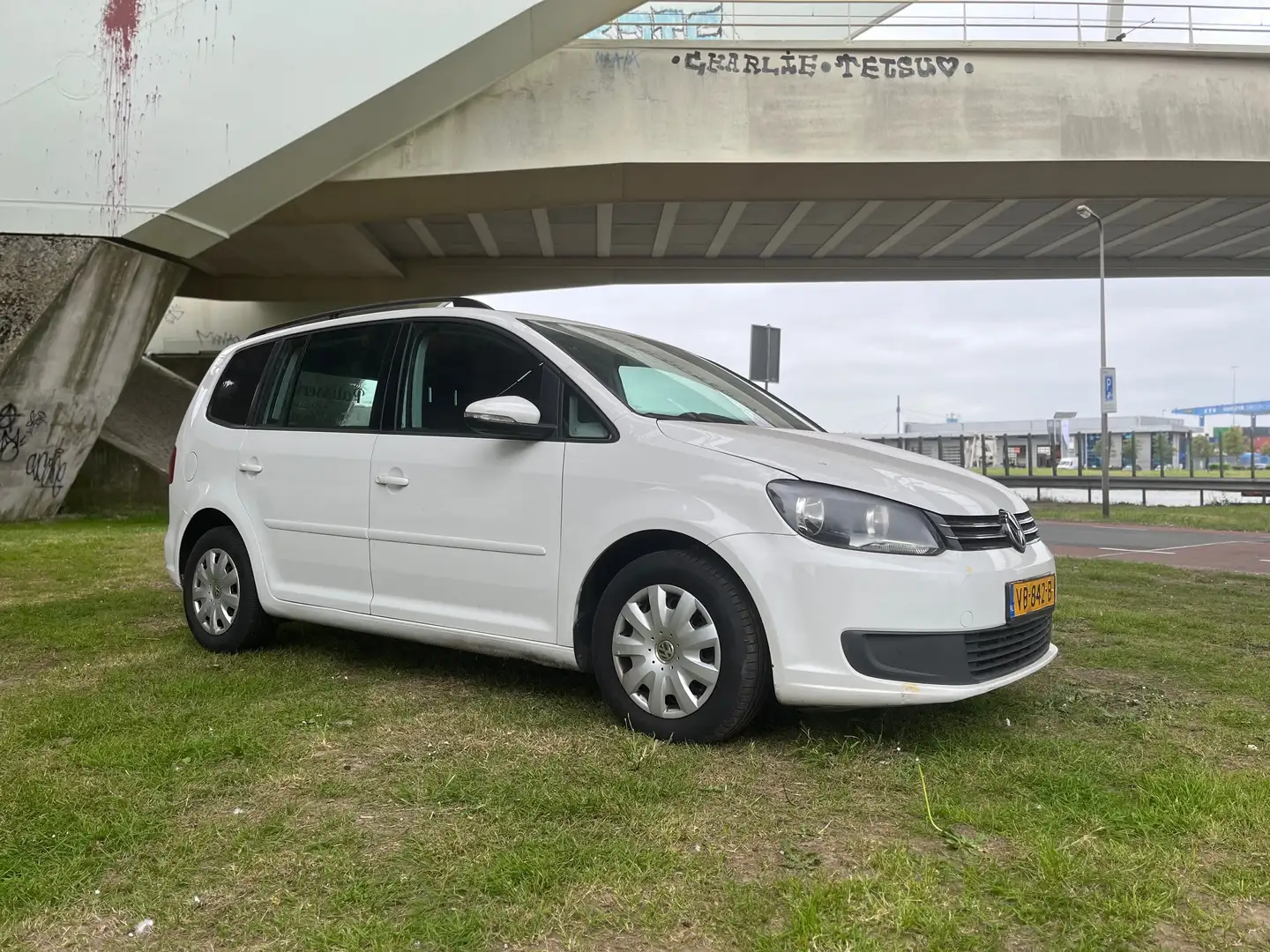 Volkswagen Touran 1.6 TDI DPF BlueMotion Technology Trendline - 2