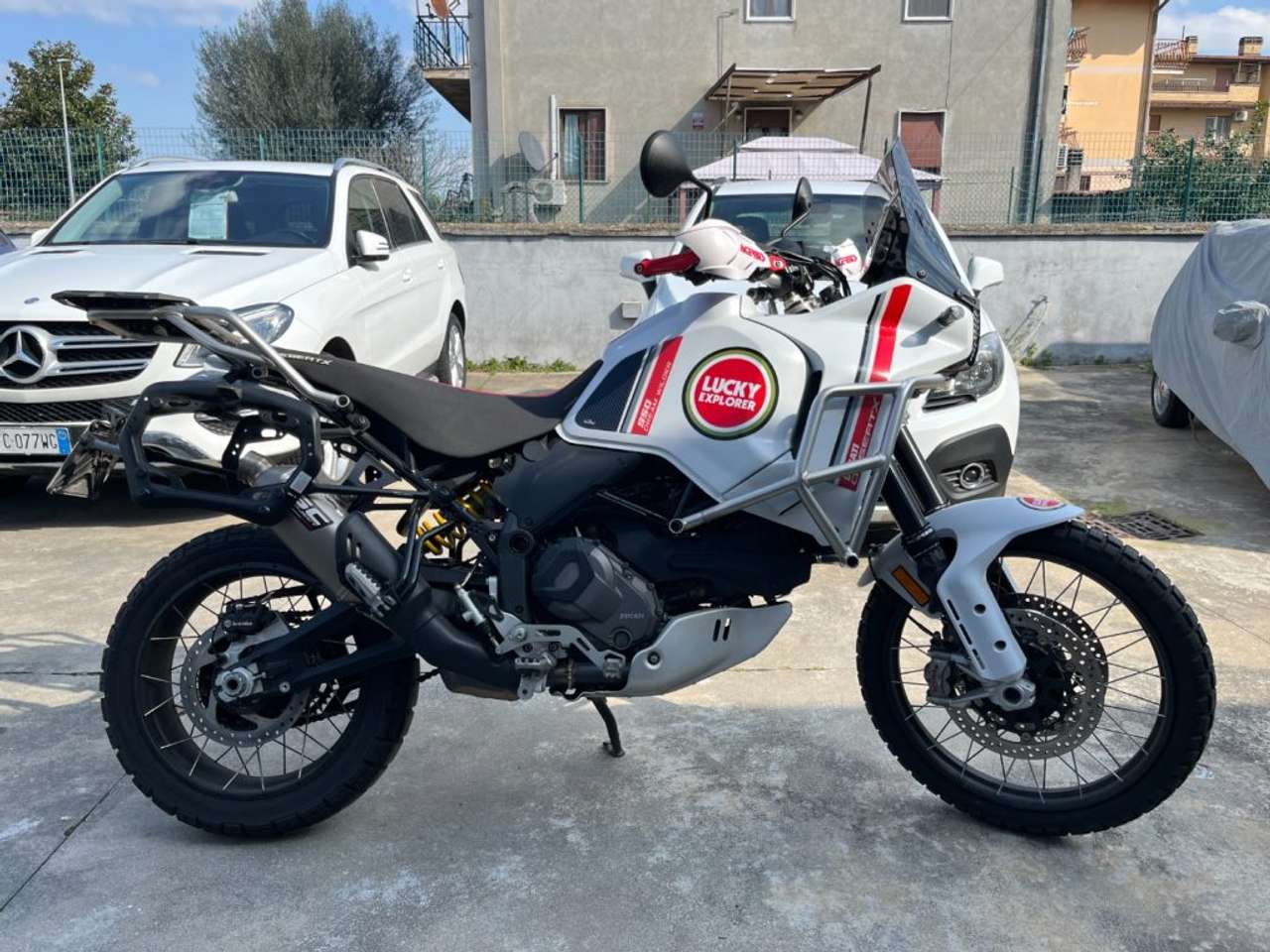Ducati DesertX Lucky Explorer