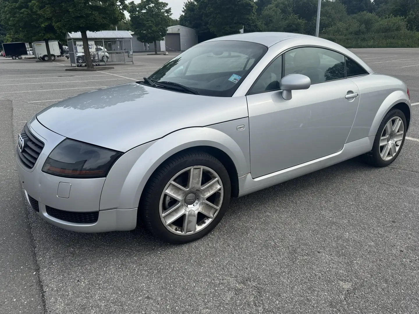 Audi TT Coupe 1.8 T quattro APX Erstbesitz, kein Spoiler! Silber - 1