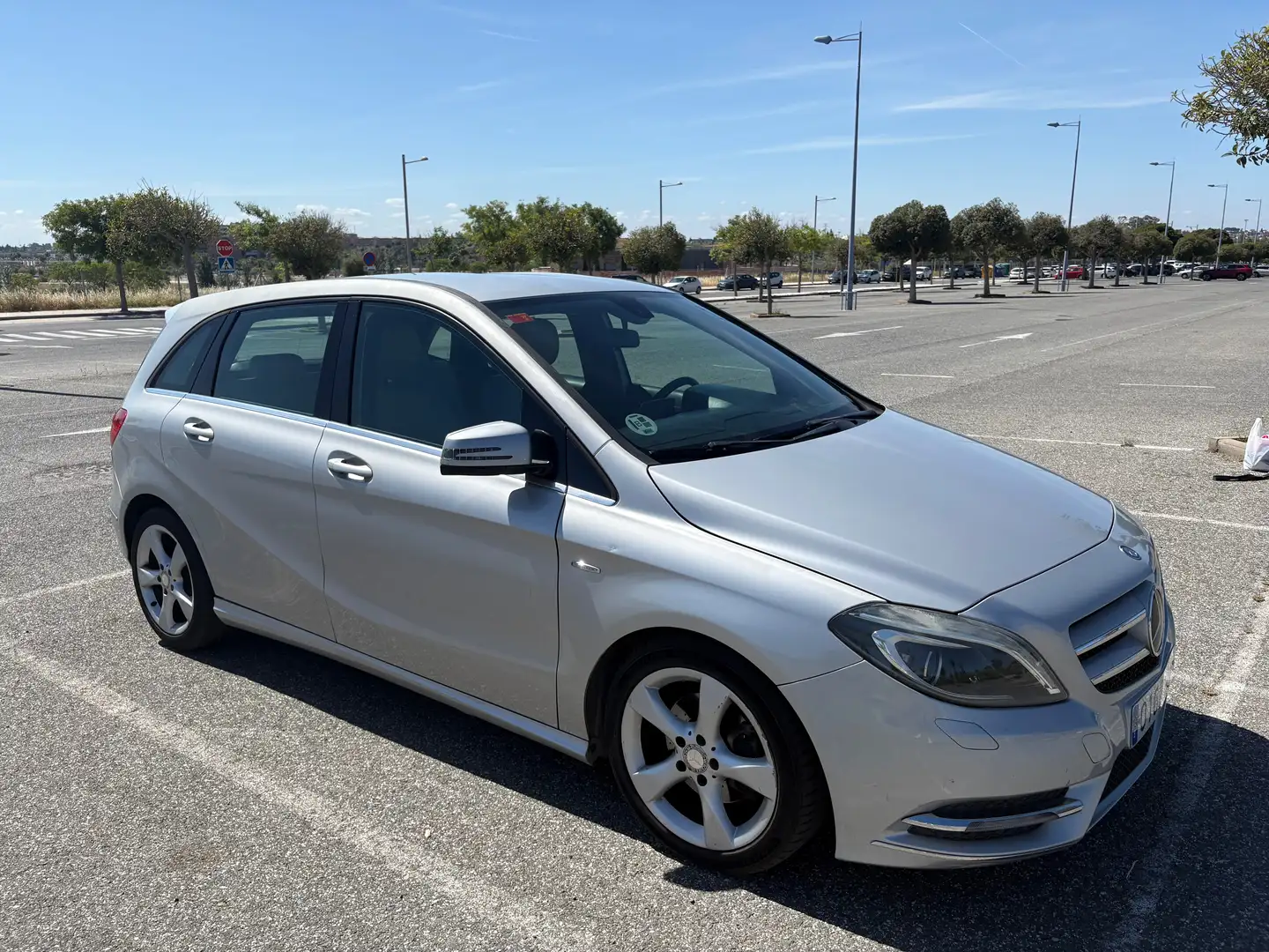 Mercedes-Benz B 180 B 180CDI BE 7G-DCT Plateado - 2