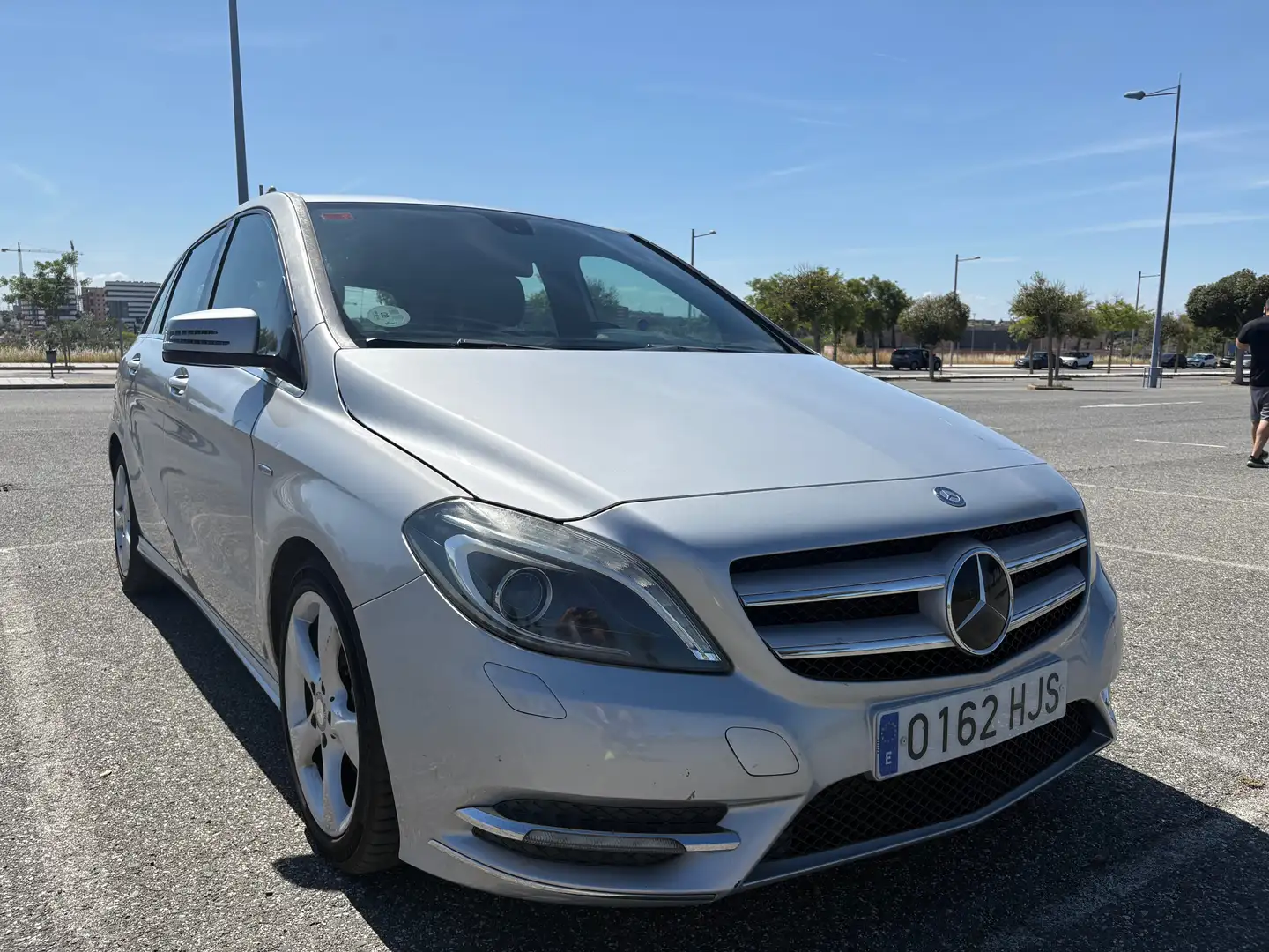 Mercedes-Benz B 180 B 180CDI BE 7G-DCT Plateado - 1