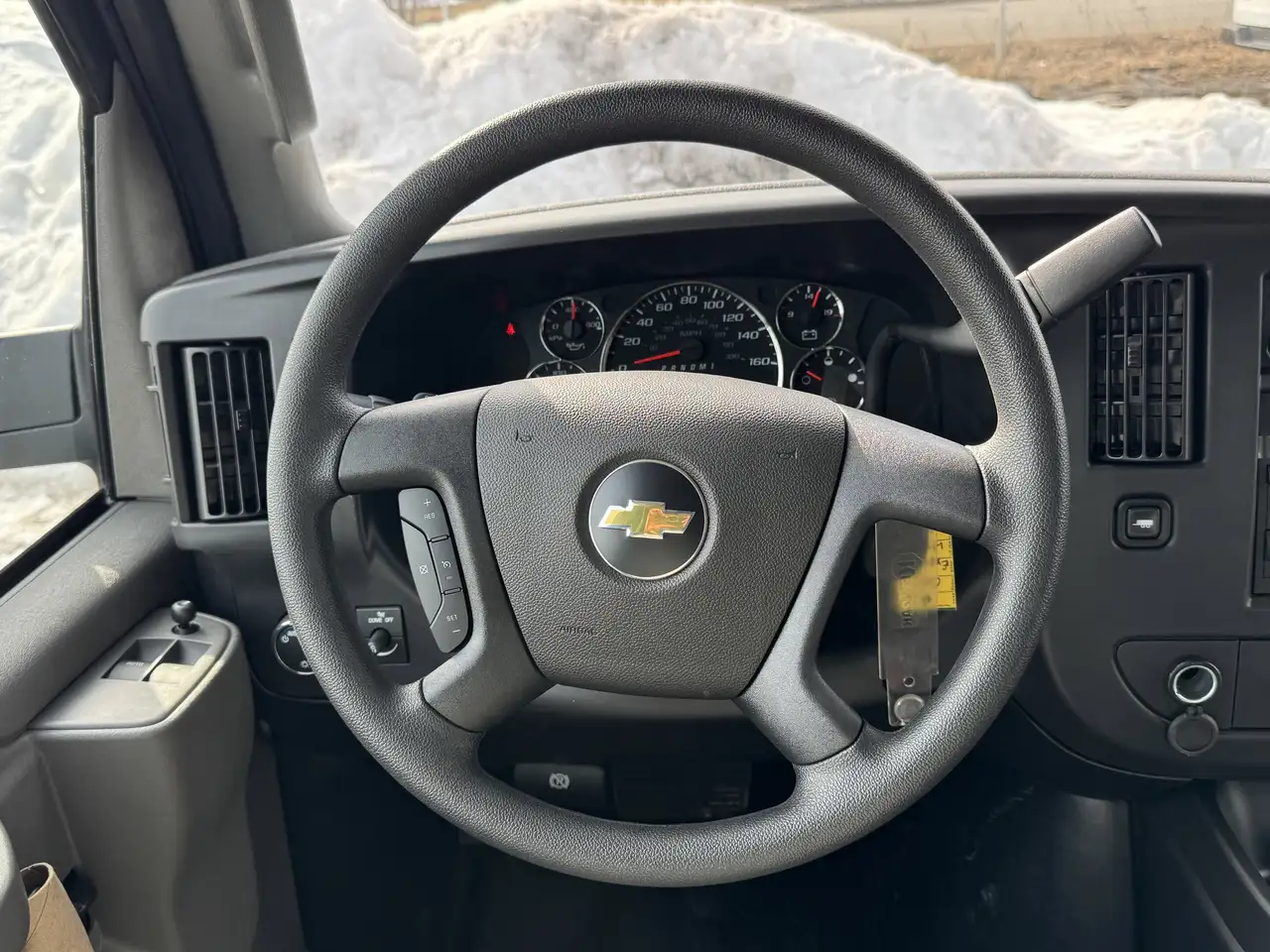 Chevrolet Express 2500 снимка Chevrolet Express 2500