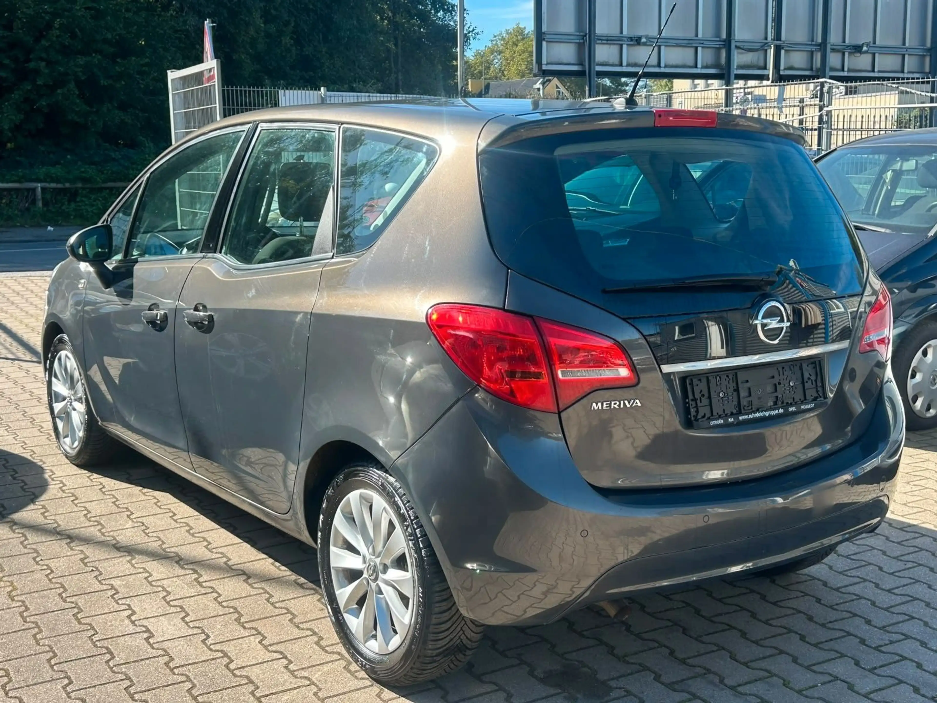 Opel Meriva B Style*TOP*NEU TÜV*GEWAHR* — photo 5