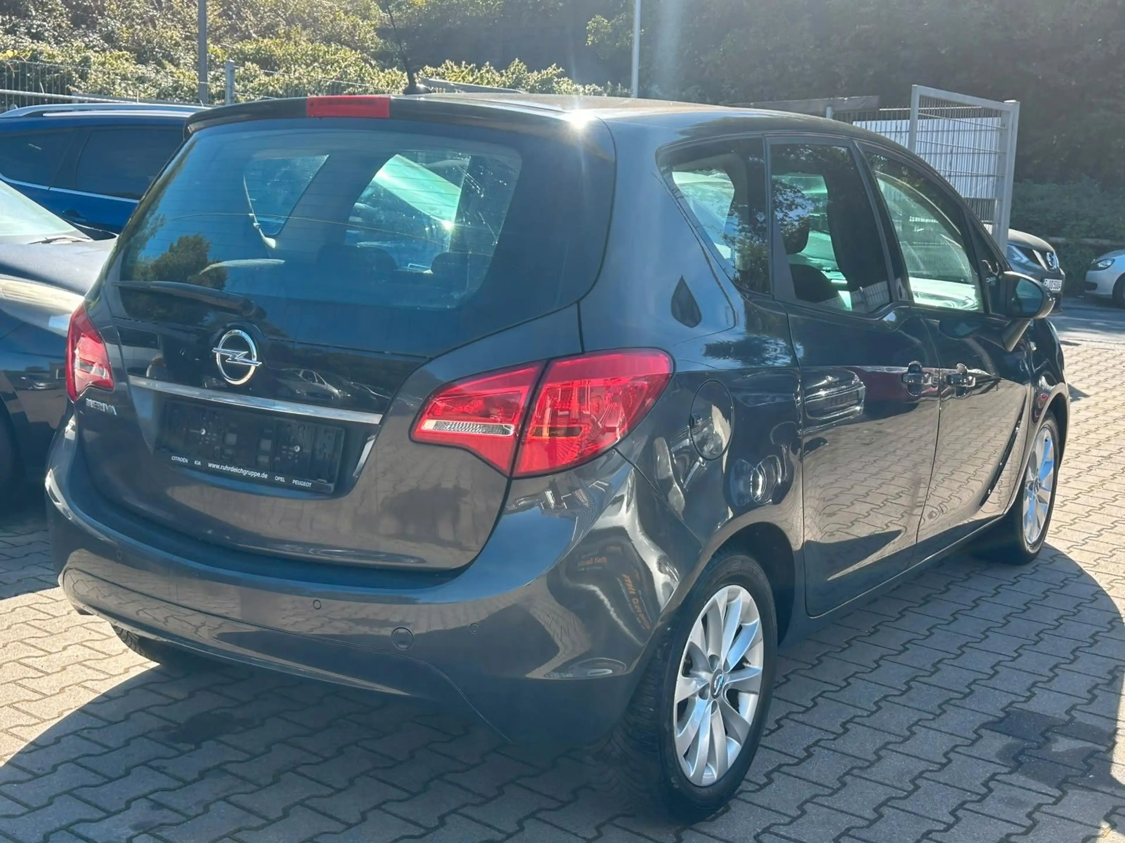 Opel Meriva B Style*TOP*NEU TÜV*GEWAHR* — photo 2