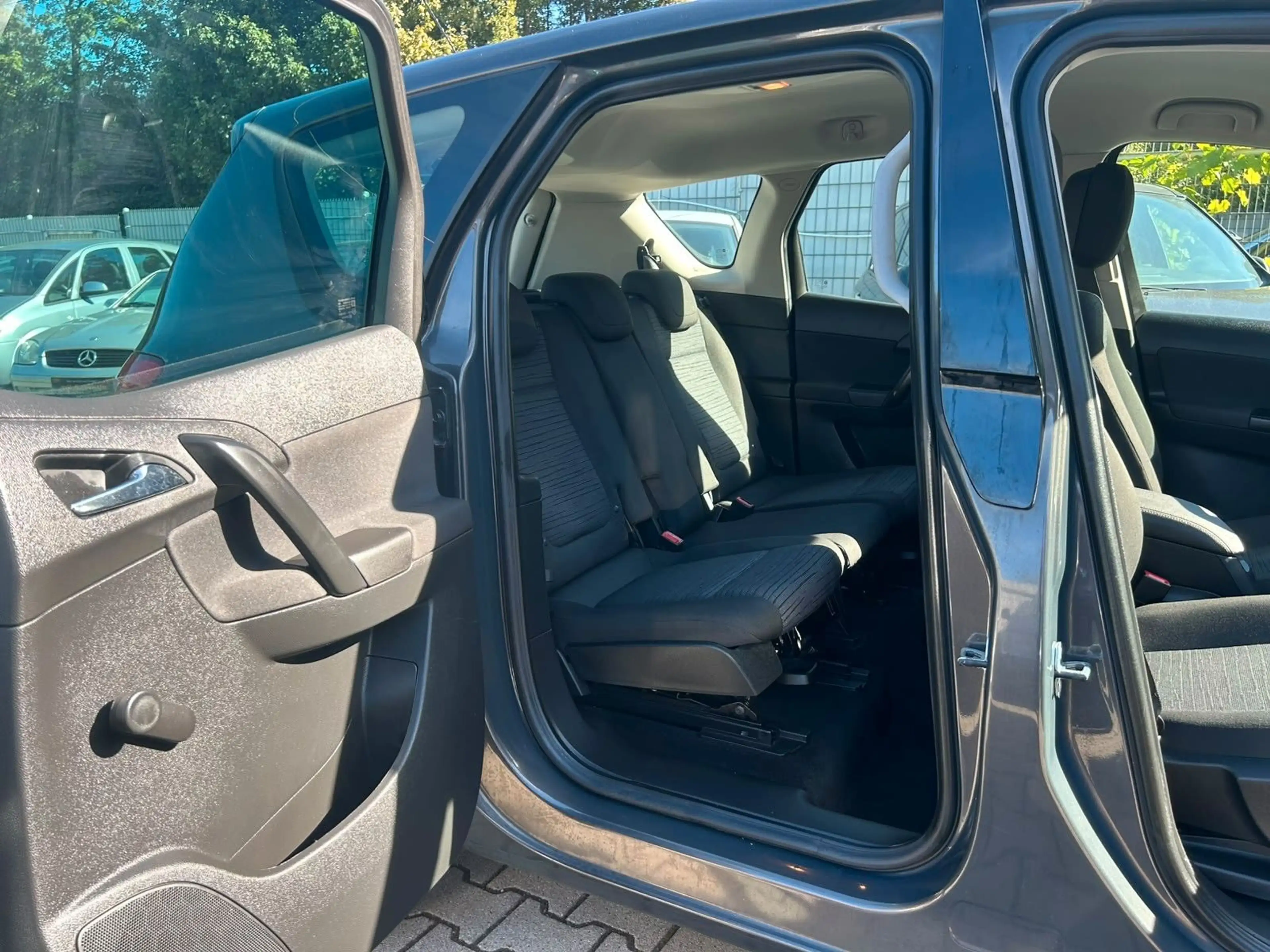 Opel Meriva B Style*TOP*NEU TÜV*GEWAHR* — photo 12
