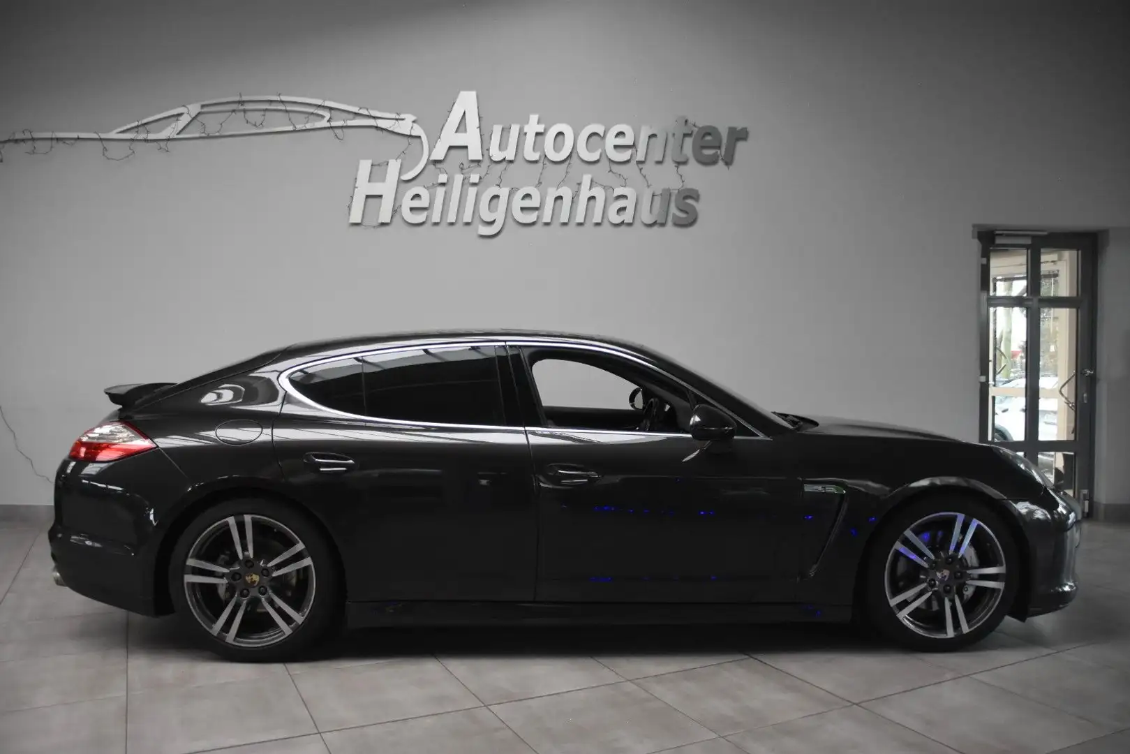 Porsche Panamera 4S BiXenon Burmester Kamera Stdhz ACC Grau - 2