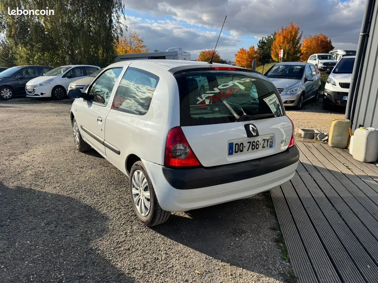 Renault Clio 2 Phase 1.2 i 60 cv 3P Blanc - 2