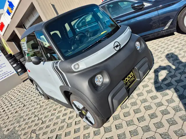 Opel Rocks-e