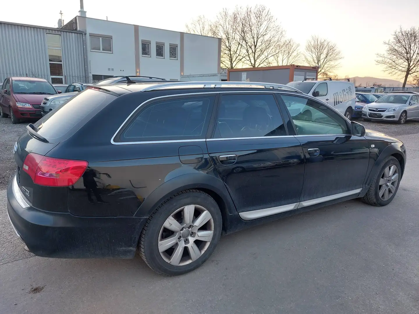 Audi A6 allroad Schwarz - 2