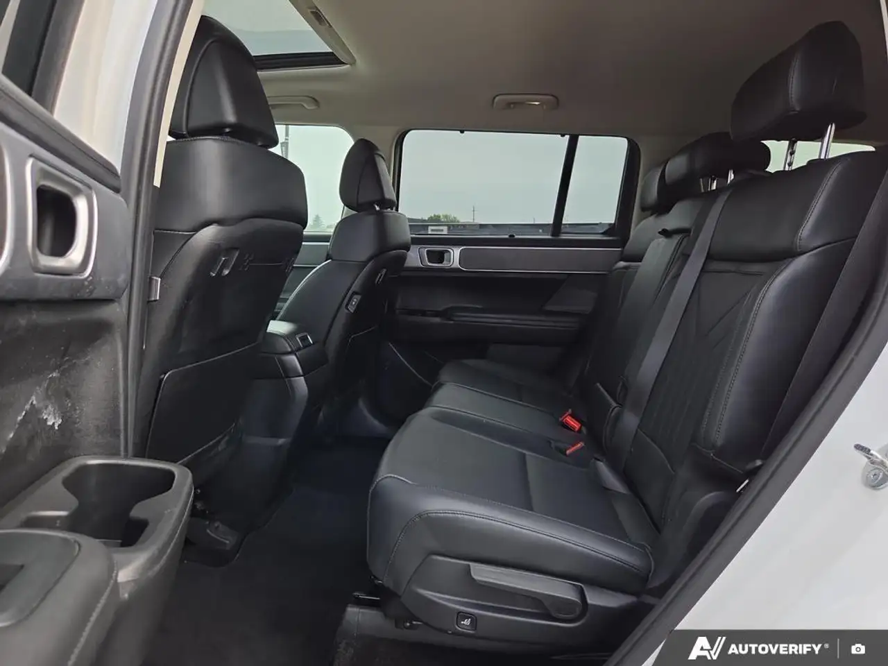 Hyundai SANTA FE photo Hyundai SANTA FE
