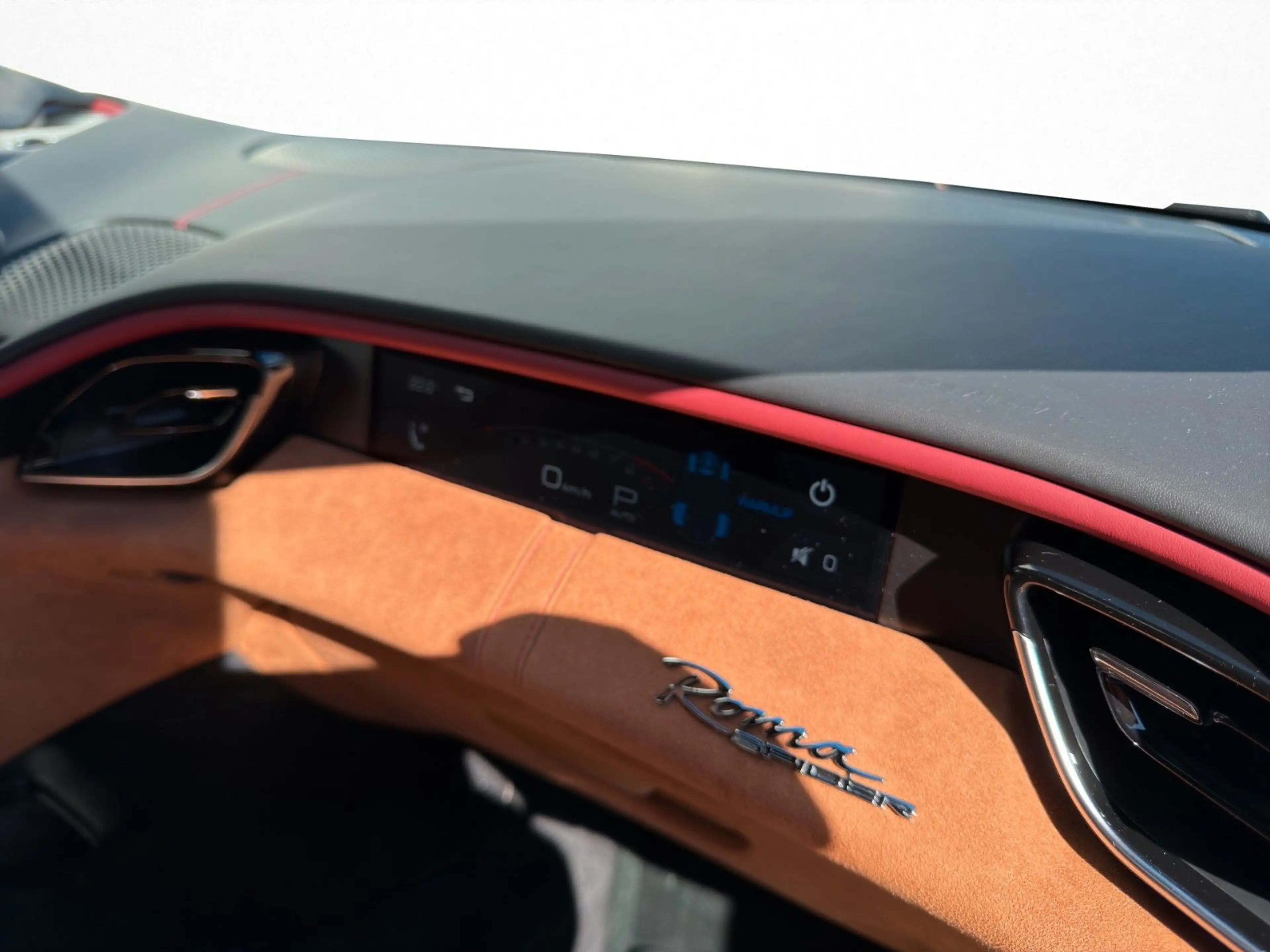 Ferrari Roma Spider / Surround / Sitzlüftung/ JBL / MADM — photo 15