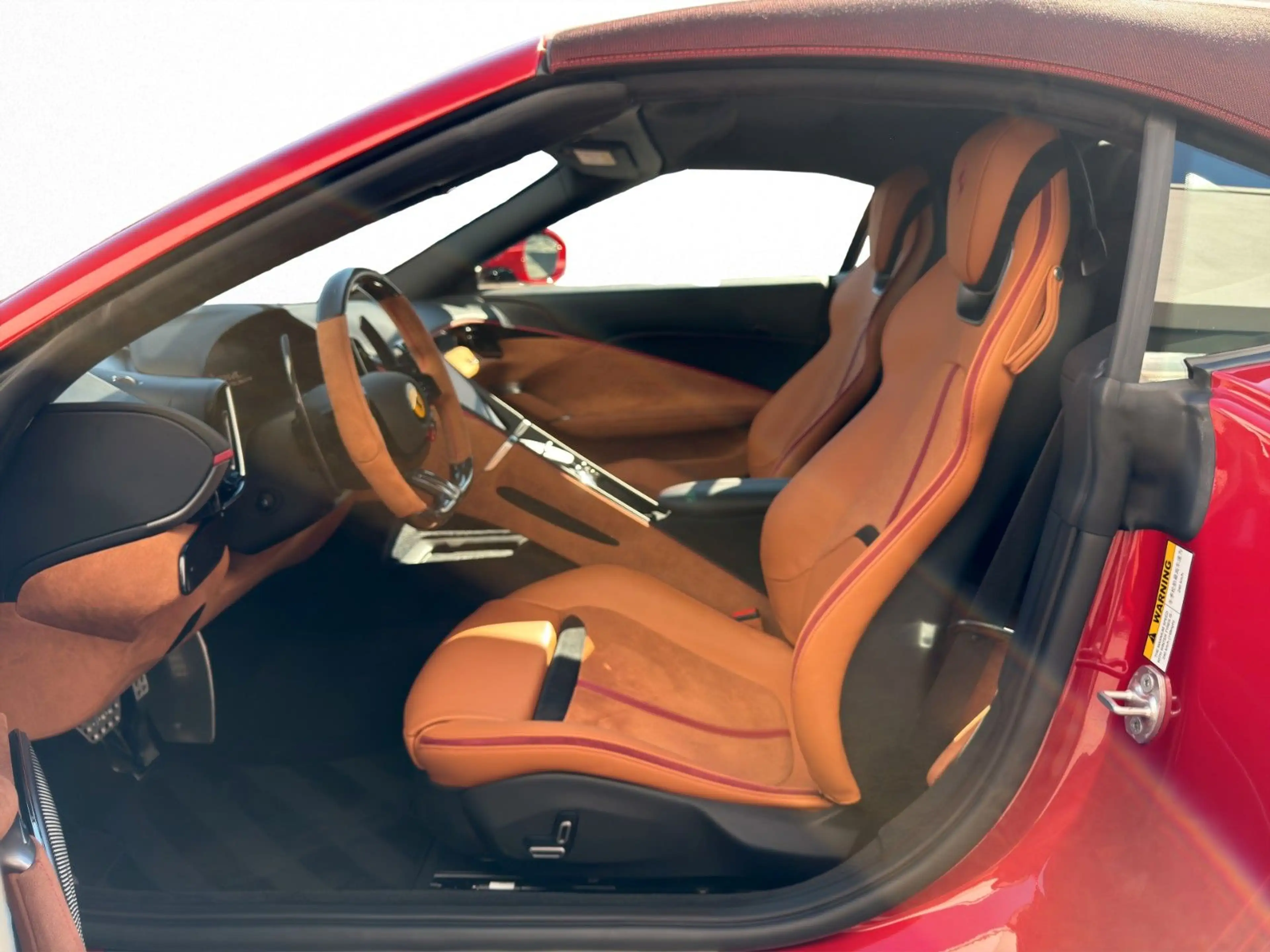 Ferrari Roma Spider / Surround / Sitzlüftung/ JBL / MADM — photo 13