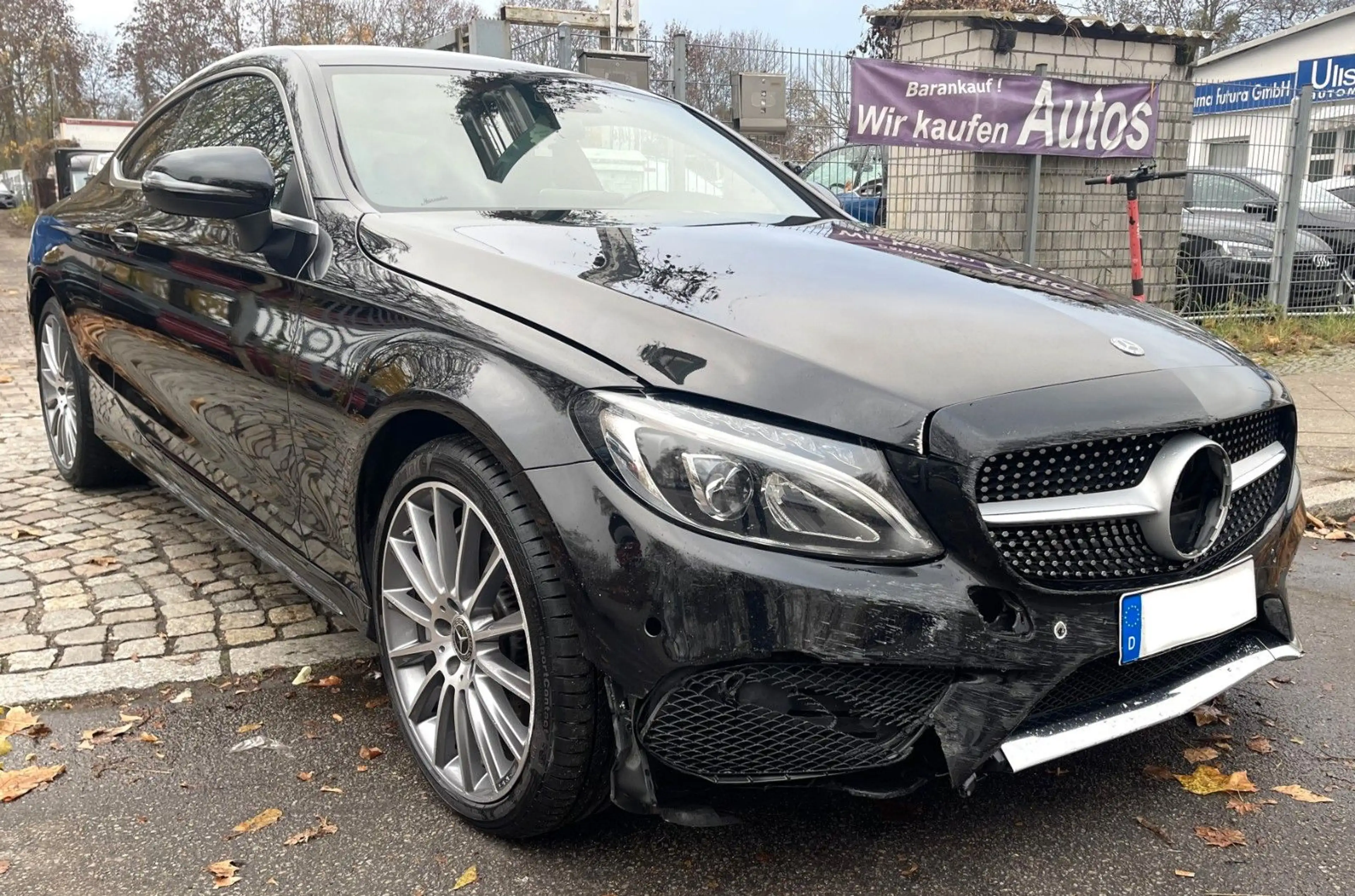 Mercedes-Benz C 400 Coupe 4Matic AMG-Line*Keyless*Burmester* — photo 3