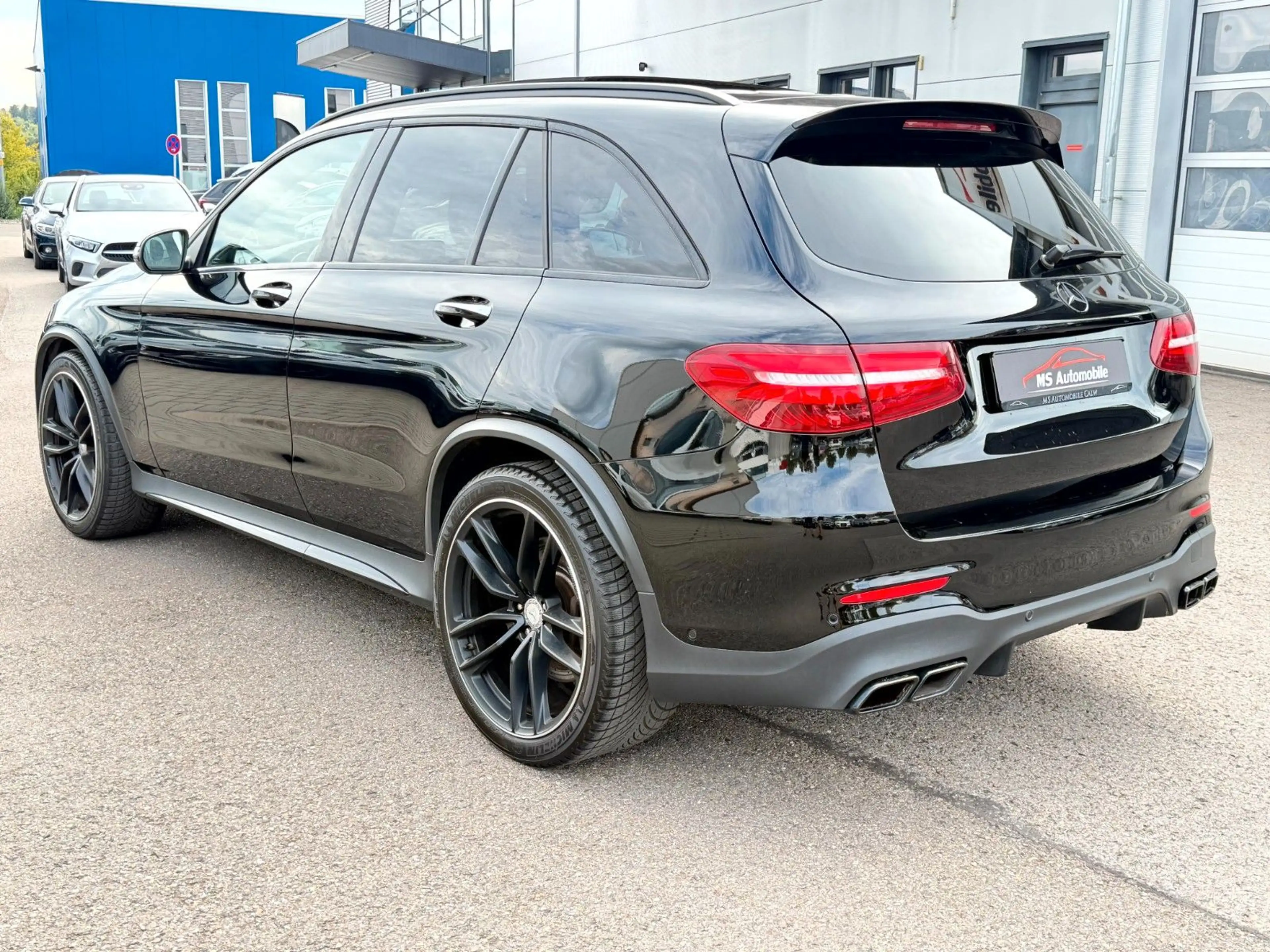 Mercedes-Benz GLC 63 AMG 4Matic Kamera_StandHz_Pano_Sitzklima — photo 7
