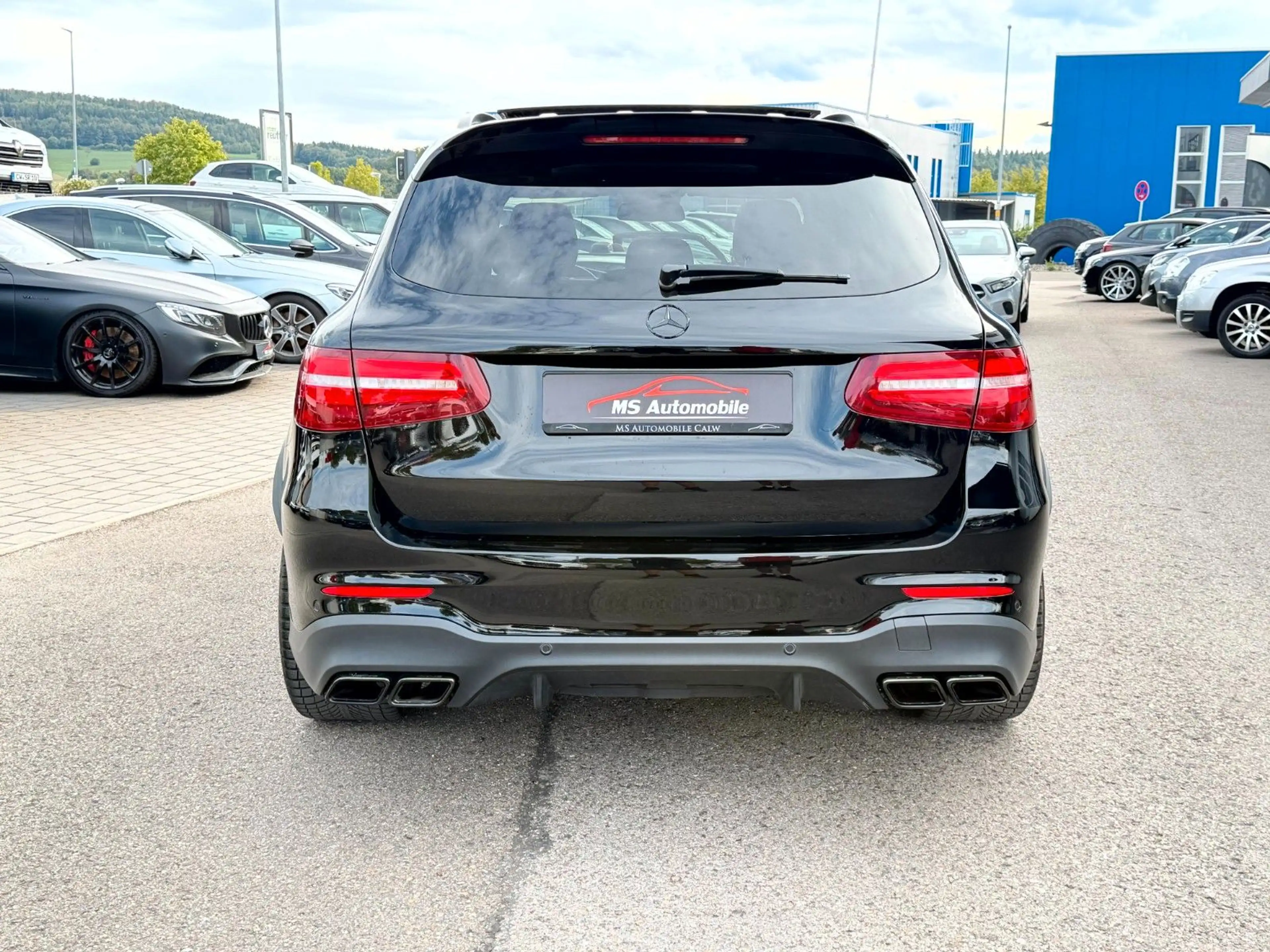 Mercedes-Benz GLC 63 AMG 4Matic Kamera_StandHz_Pano_Sitzklima — photo 6