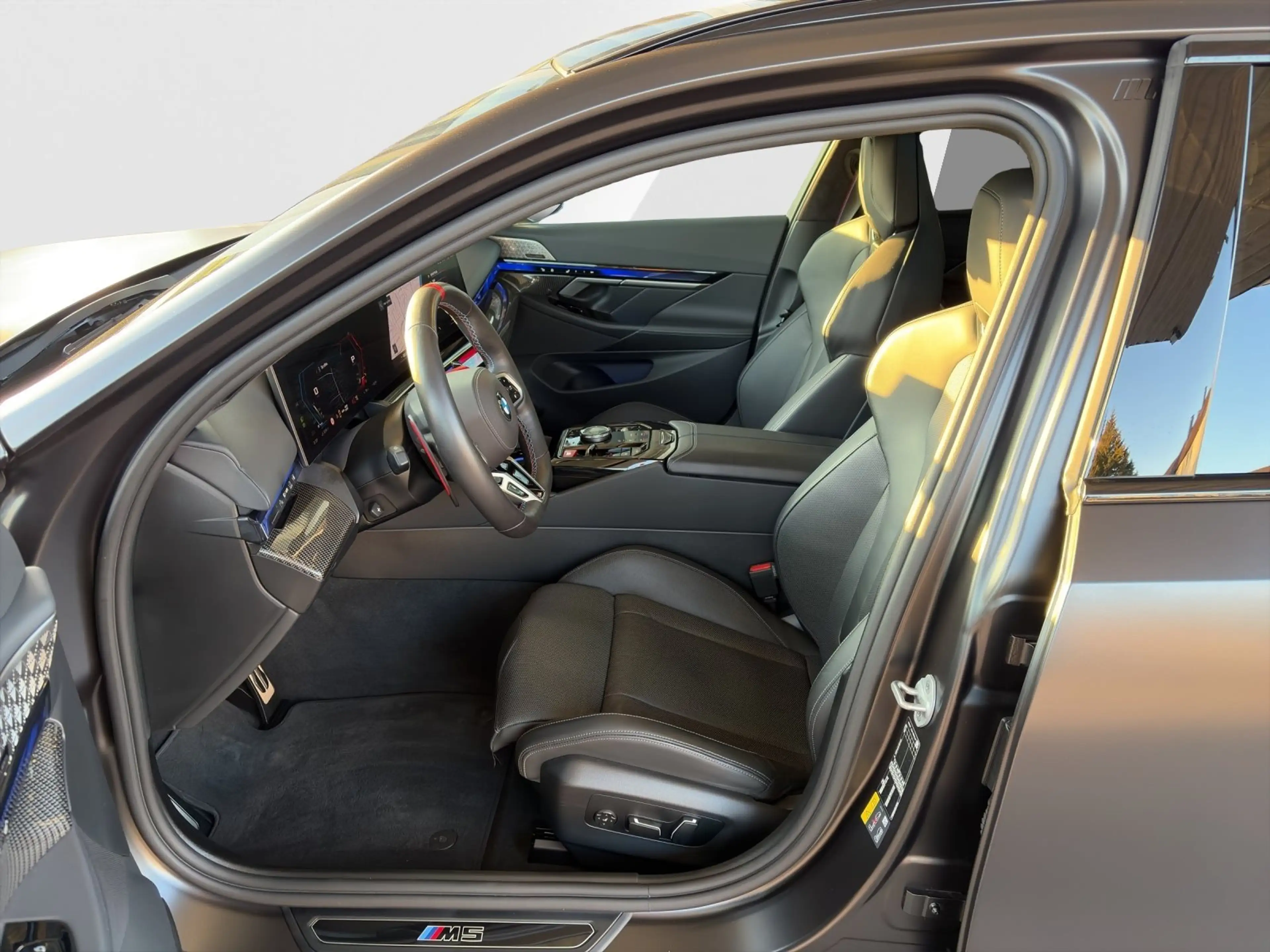 BMW M5 Touring xDrive| UPE 162.630,-| Ahk| M DriversPacka — photo 11