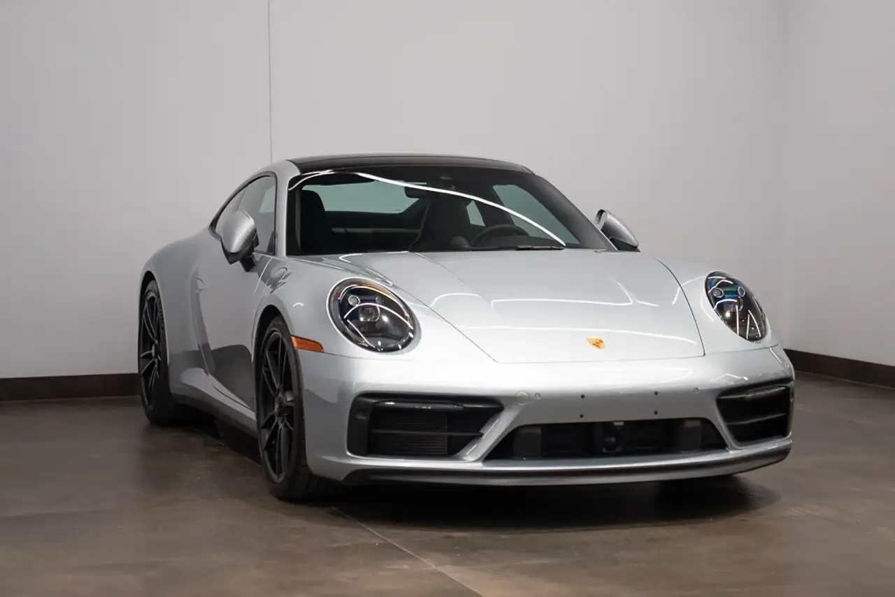 Porsche 911 снимка Porsche 911
