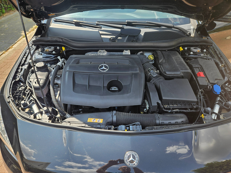 Mercedes-Benz CLA 180 CLA 180 d — photo 13