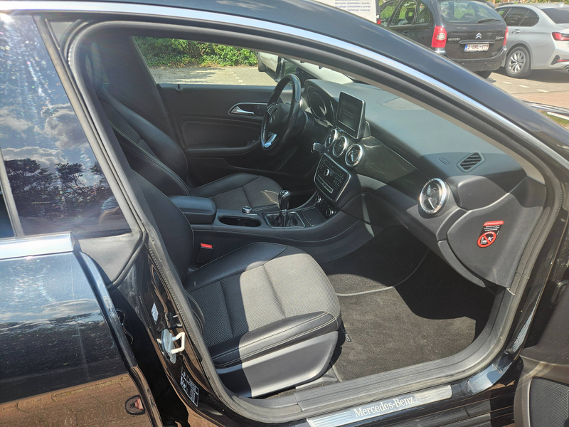 Mercedes-Benz CLA 180 CLA 180 d — photo 14