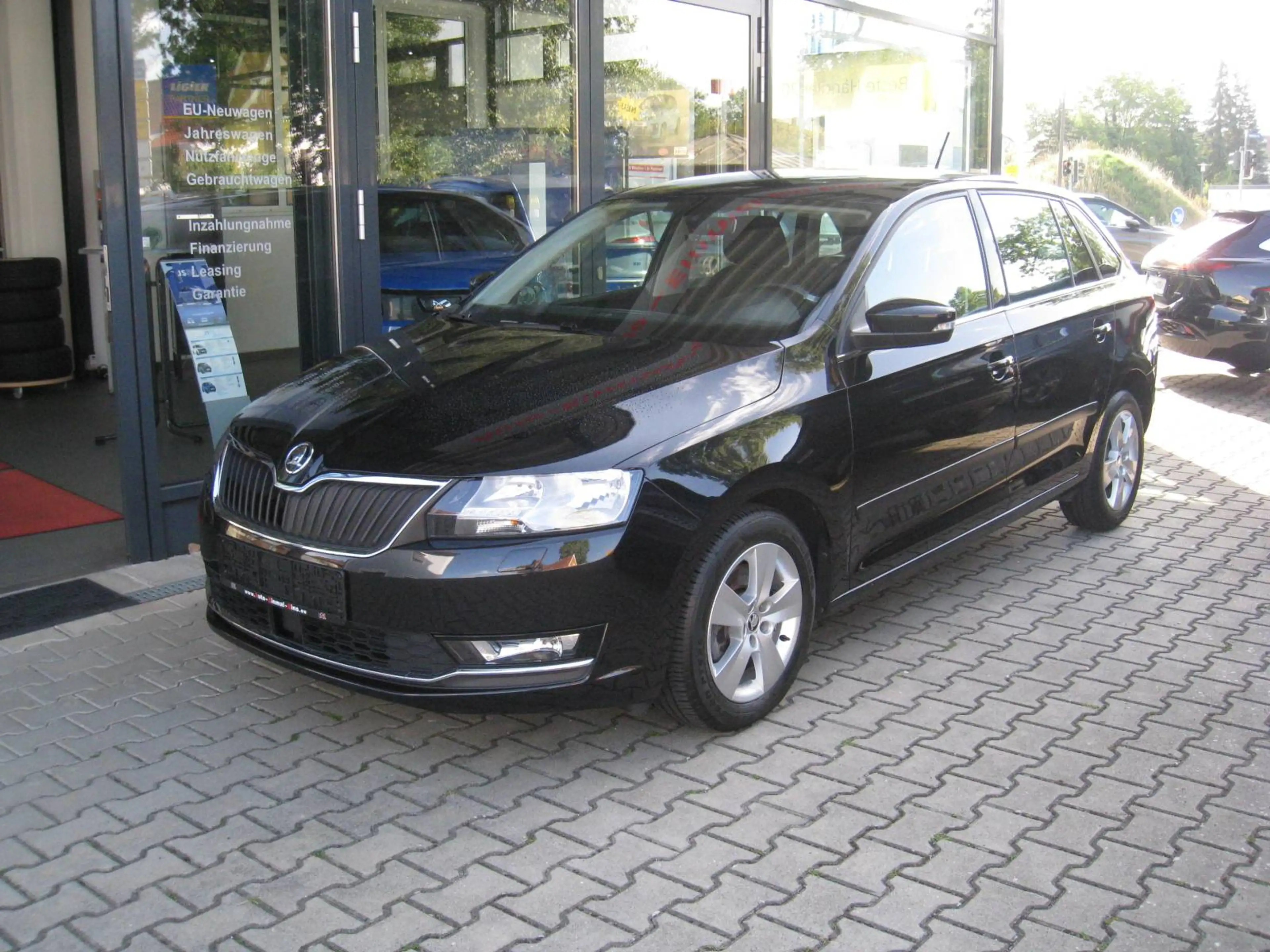 Skoda Rapid/Spaceback 1.4 TSI STYLE — photo 2