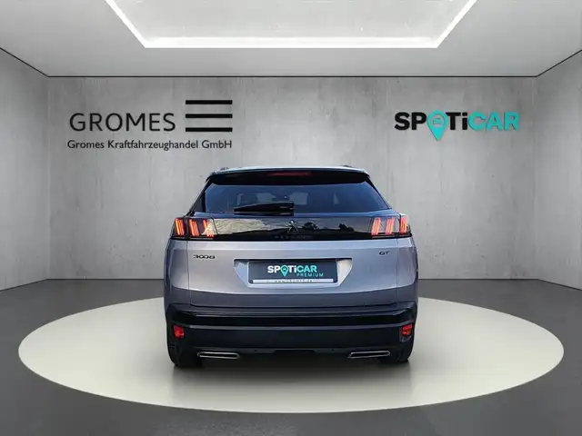 Peugeot 3008 view 4