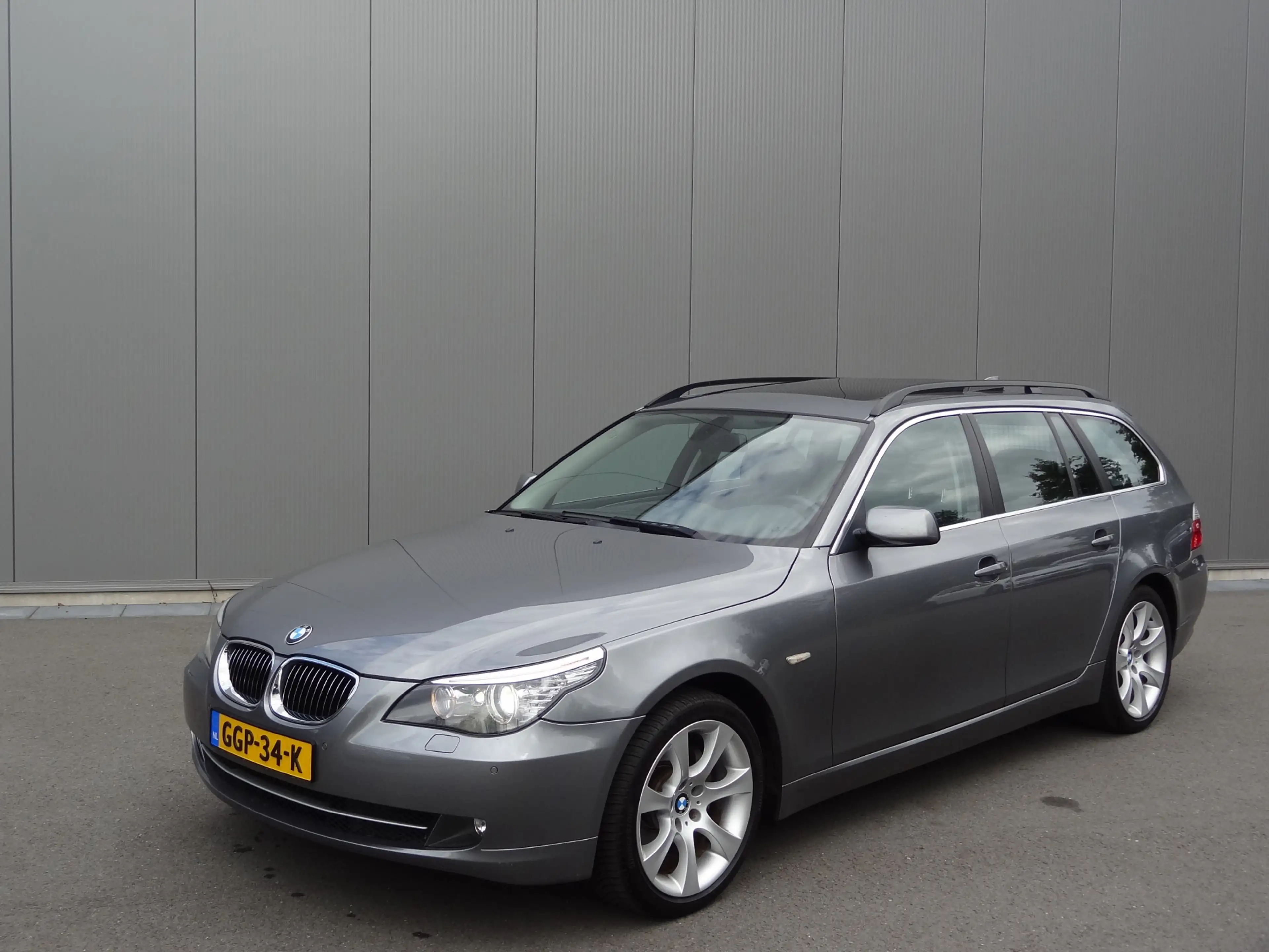 BMW 525 5-serie Touring 525i | YOUNGTIMER | PANO | LEDER | — photo 2
