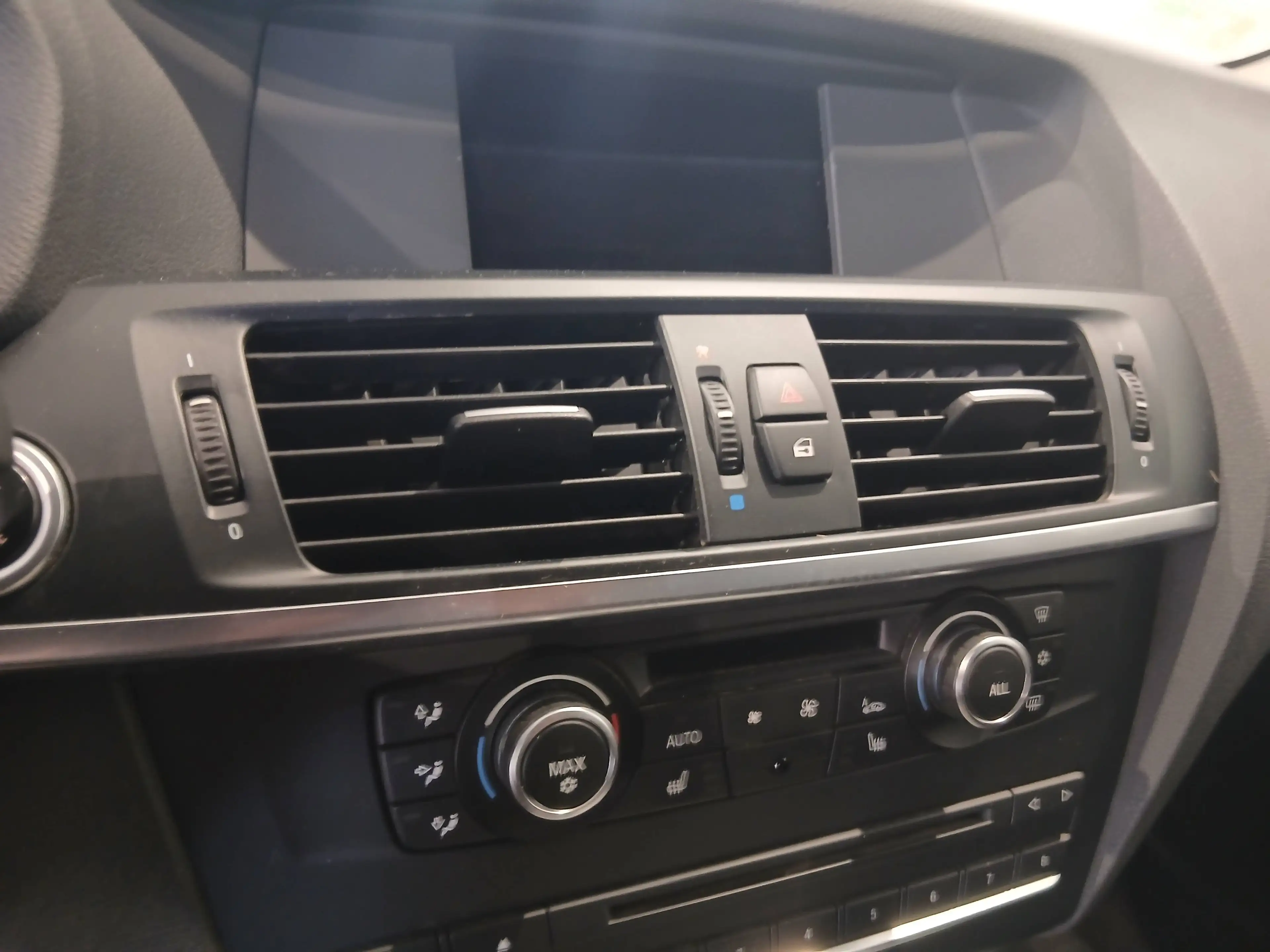 BMW X3 xDrive 20 d Österreich Paket — photo 11