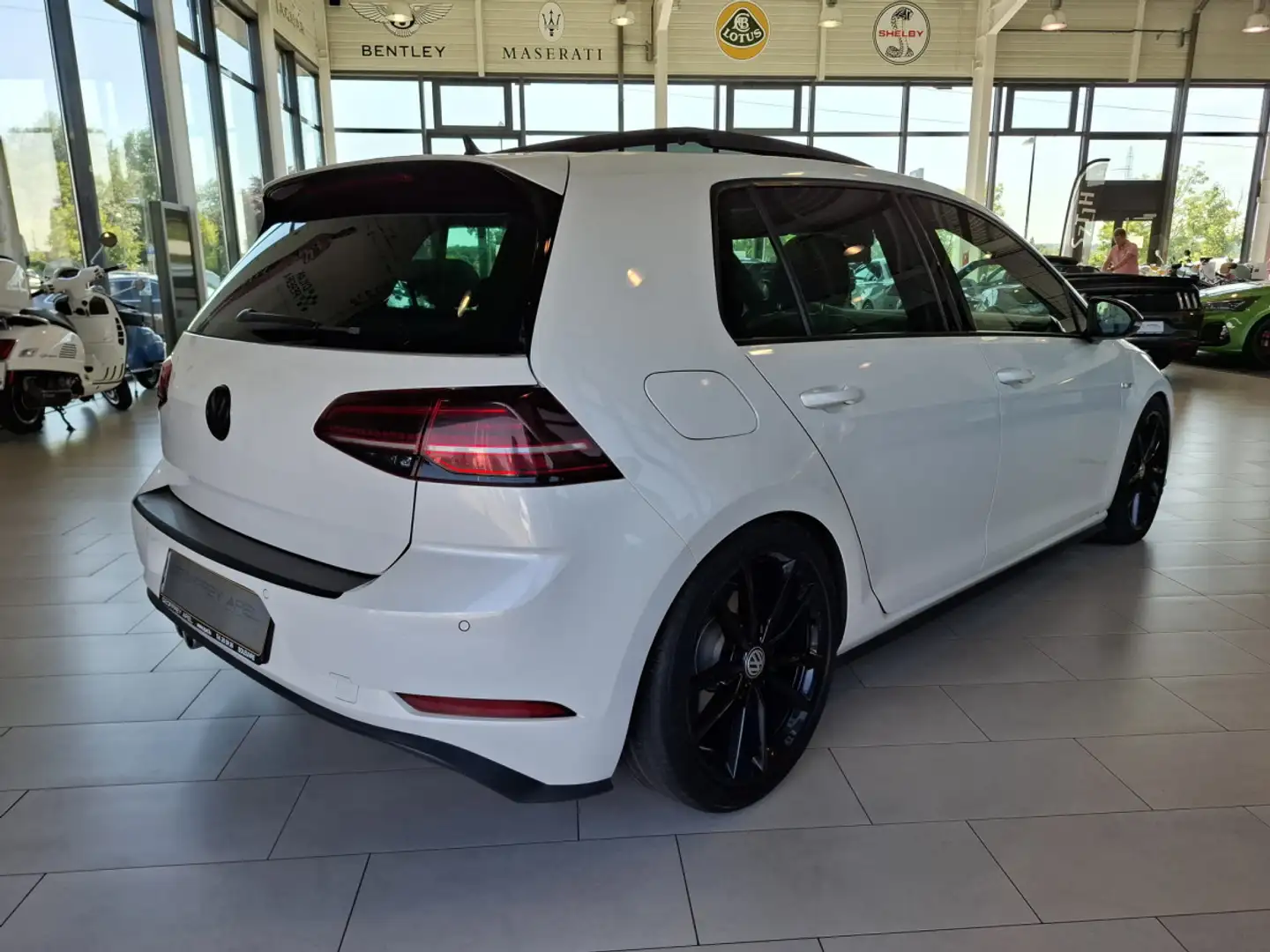 Volkswagen Golf VII GTD FACELIFT SPORT PACKET CUIR BI-XENON NAVI Blanc - 2