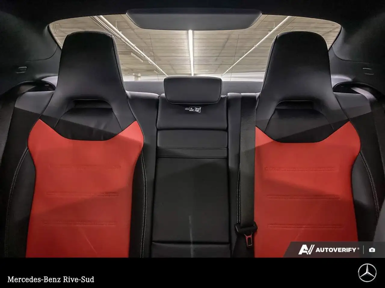 Mercedes-Benz CLA снимка Mercedes-Benz CLA