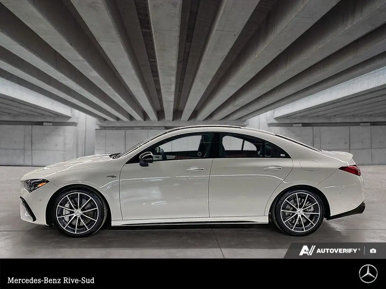 Mercedes-Benz CLA снимка Mercedes-Benz CLA
