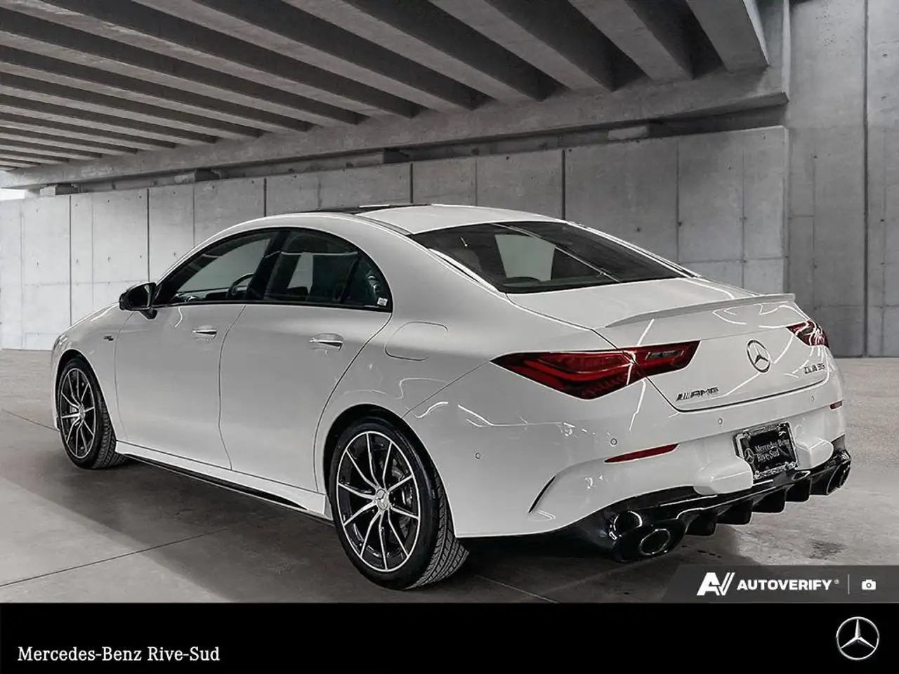 Mercedes-Benz CLA снимка Mercedes-Benz CLA