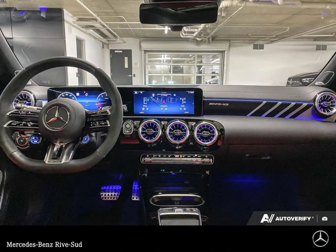 Mercedes-Benz CLA снимка Mercedes-Benz CLA