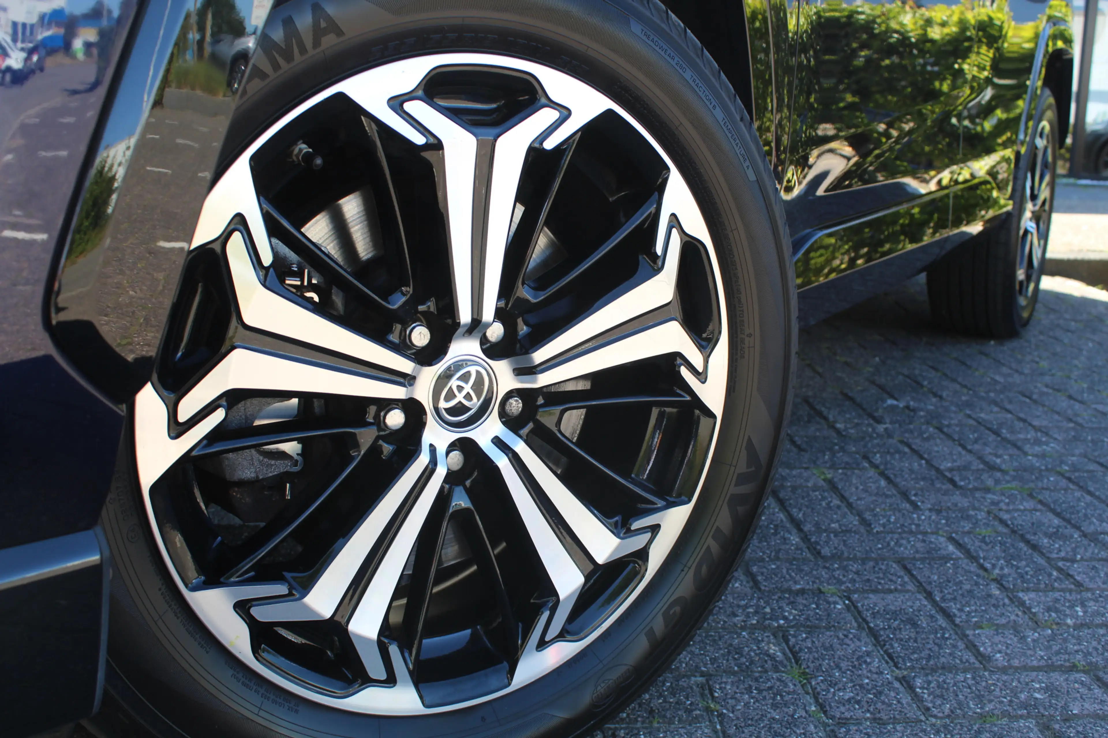 Toyota RAV 4 2.5 Plug-in Hybrid AWD Bi-Tone Plus | Rijklaar | P — photo 2