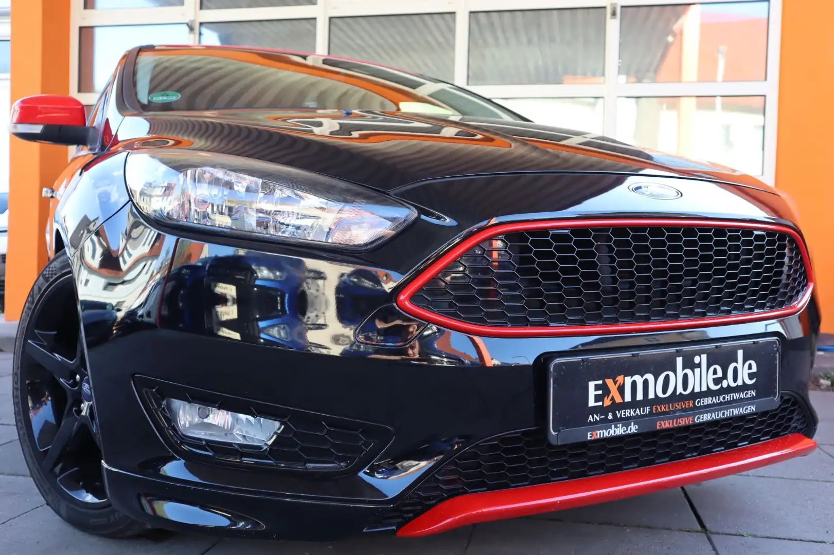 Ford Focus FOCUS* SPORT* ST LINE* SCHECKHEFT* 2.HD* 8-FACH* Nero - 1
