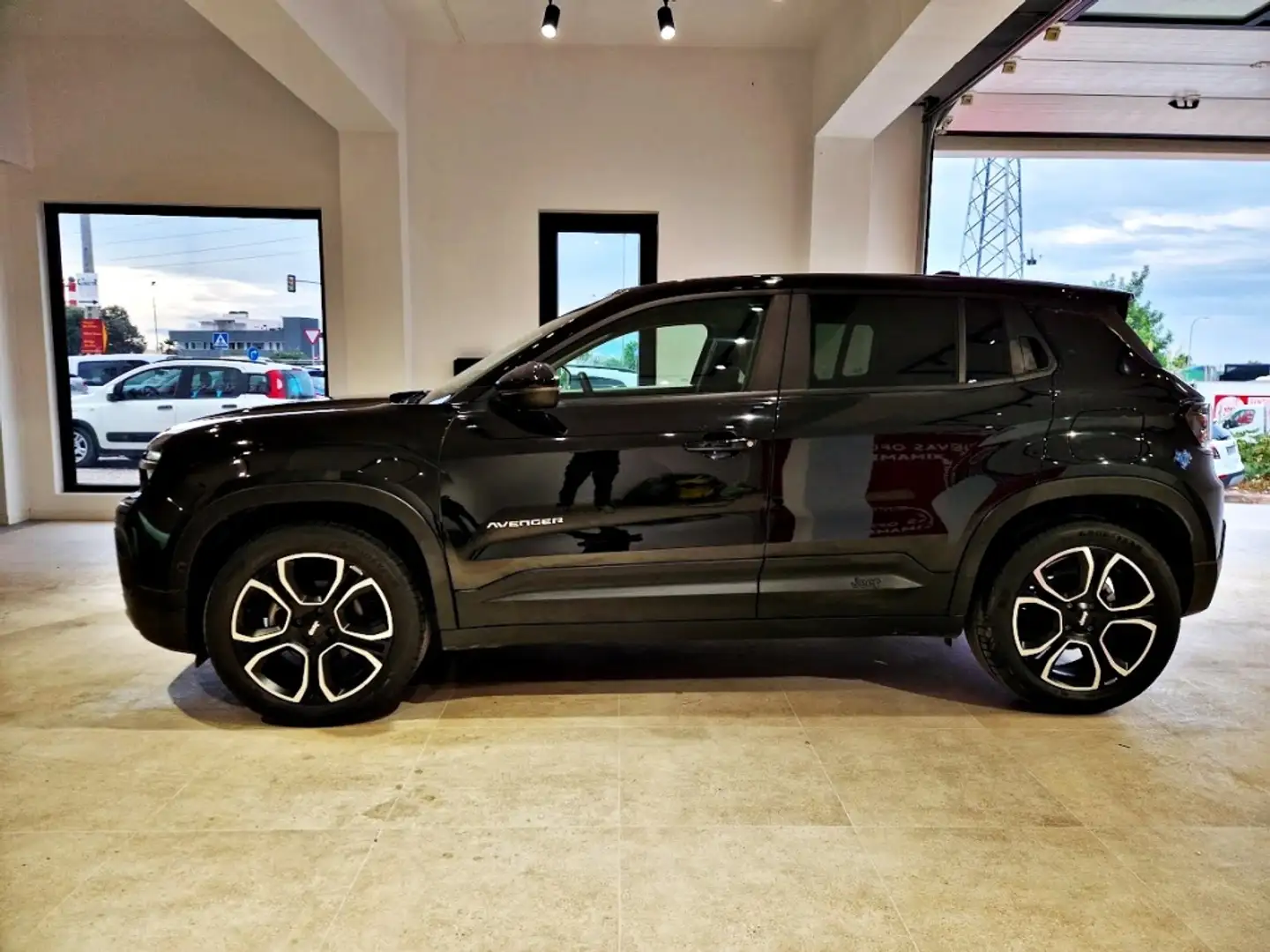 Jeep Avenger 1.2 Summit 74KW Negro - 2