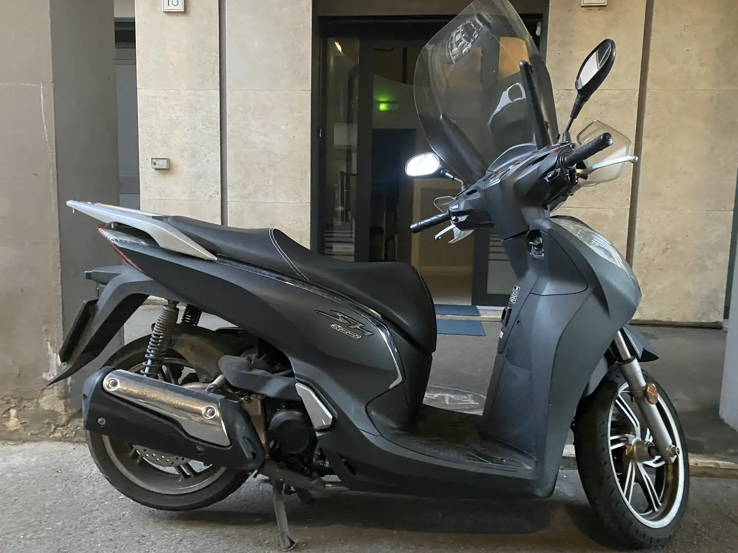 Honda SH 300 iniezione ed ABS Negru - 2