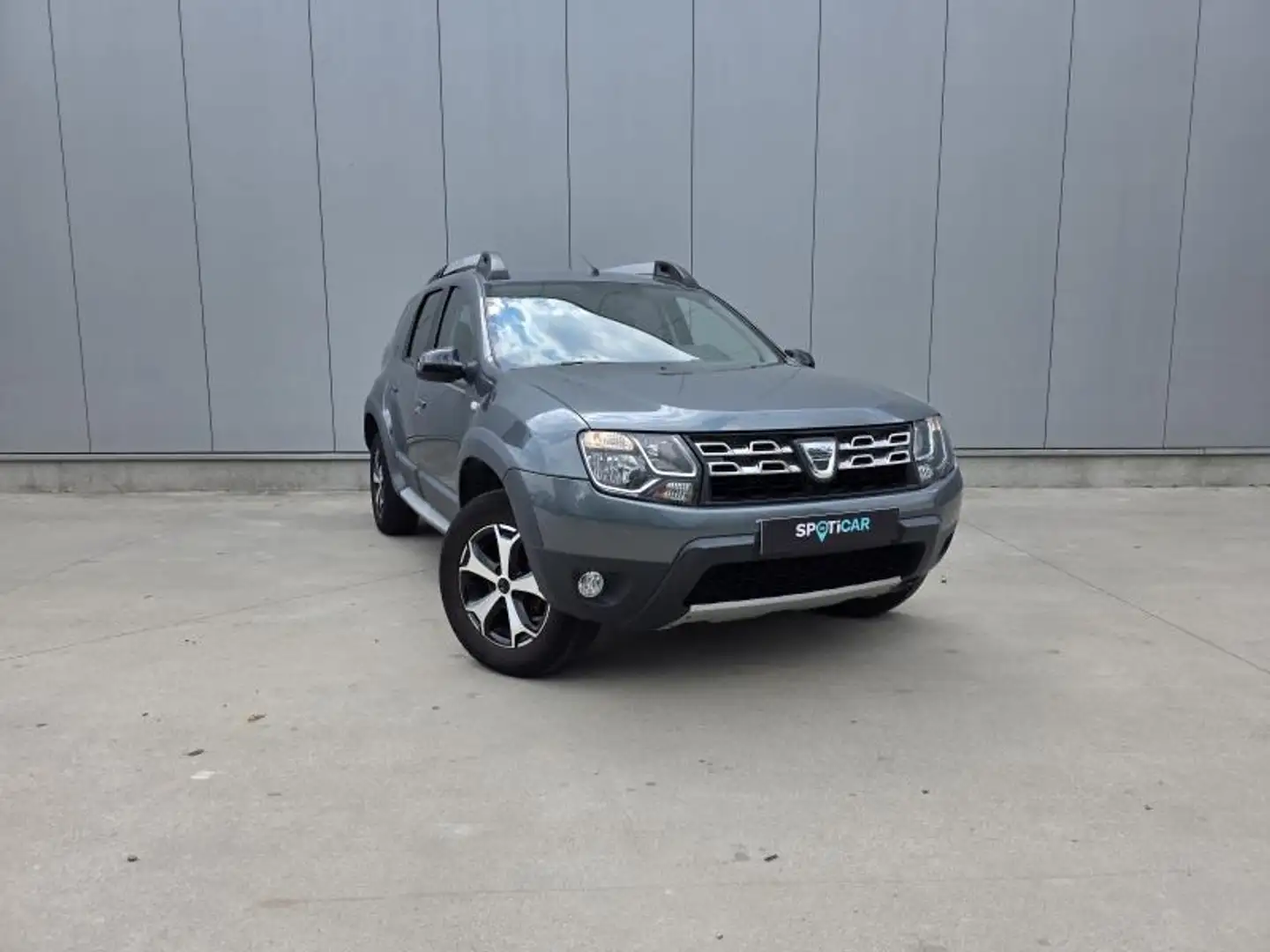 Dacia Duster I Explorer Grau - 2
