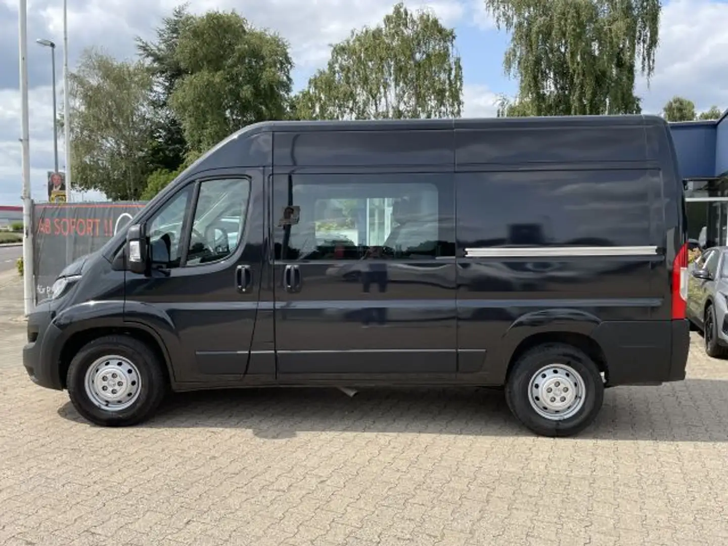 Peugeot HDi 435 L2H2 Doppelkabine Grau - 2