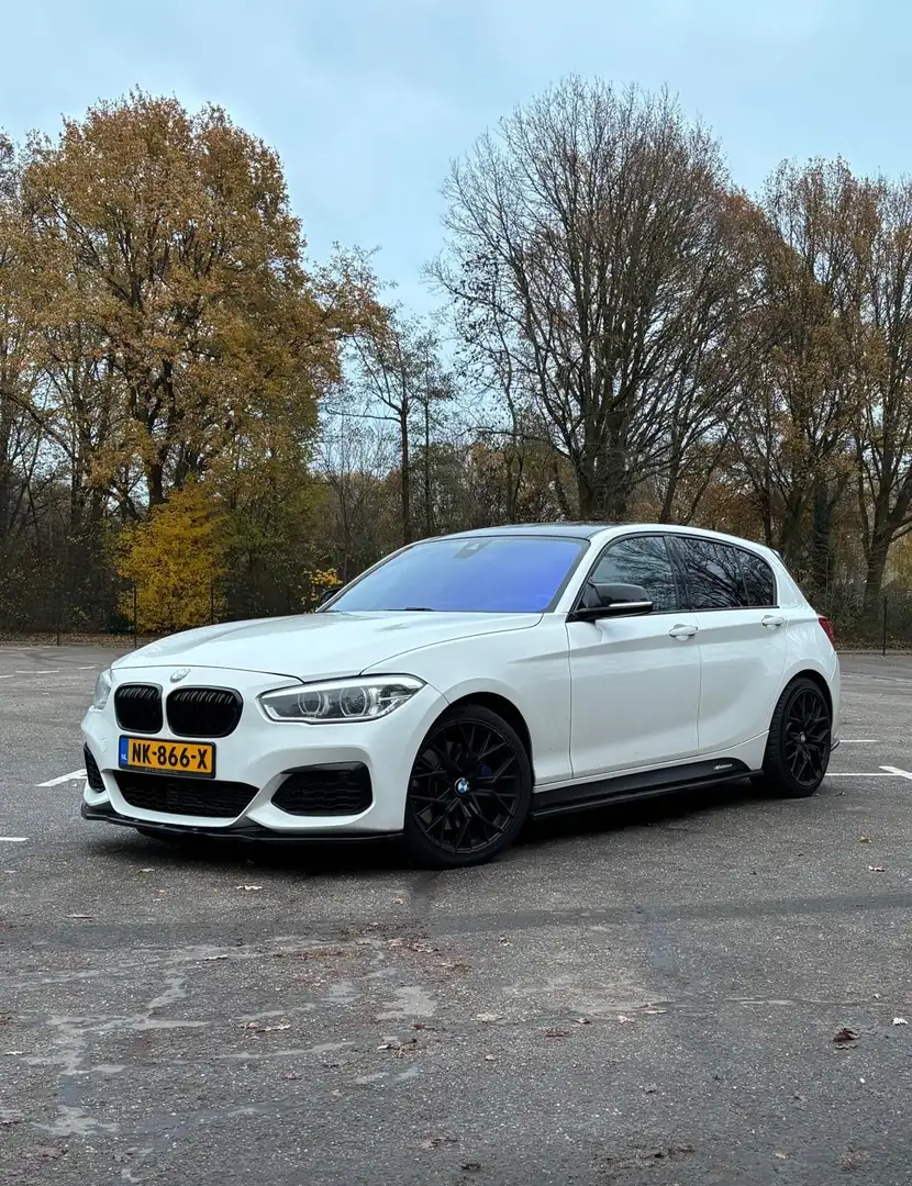BMW 135 BMW M135i xDrive MPerformance Wit - 1