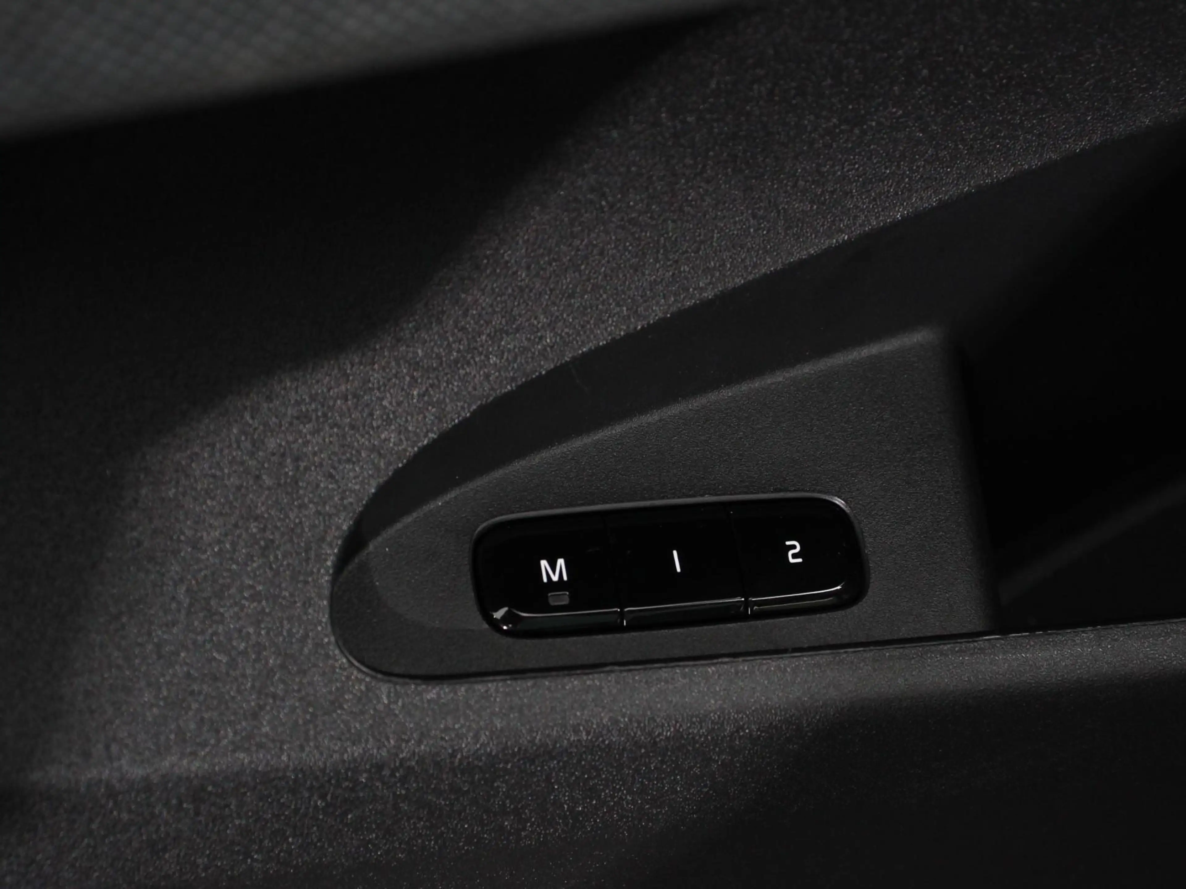 Polestar 2 Long Range Single Motor 78 kWh Climate control Cru — photo 9