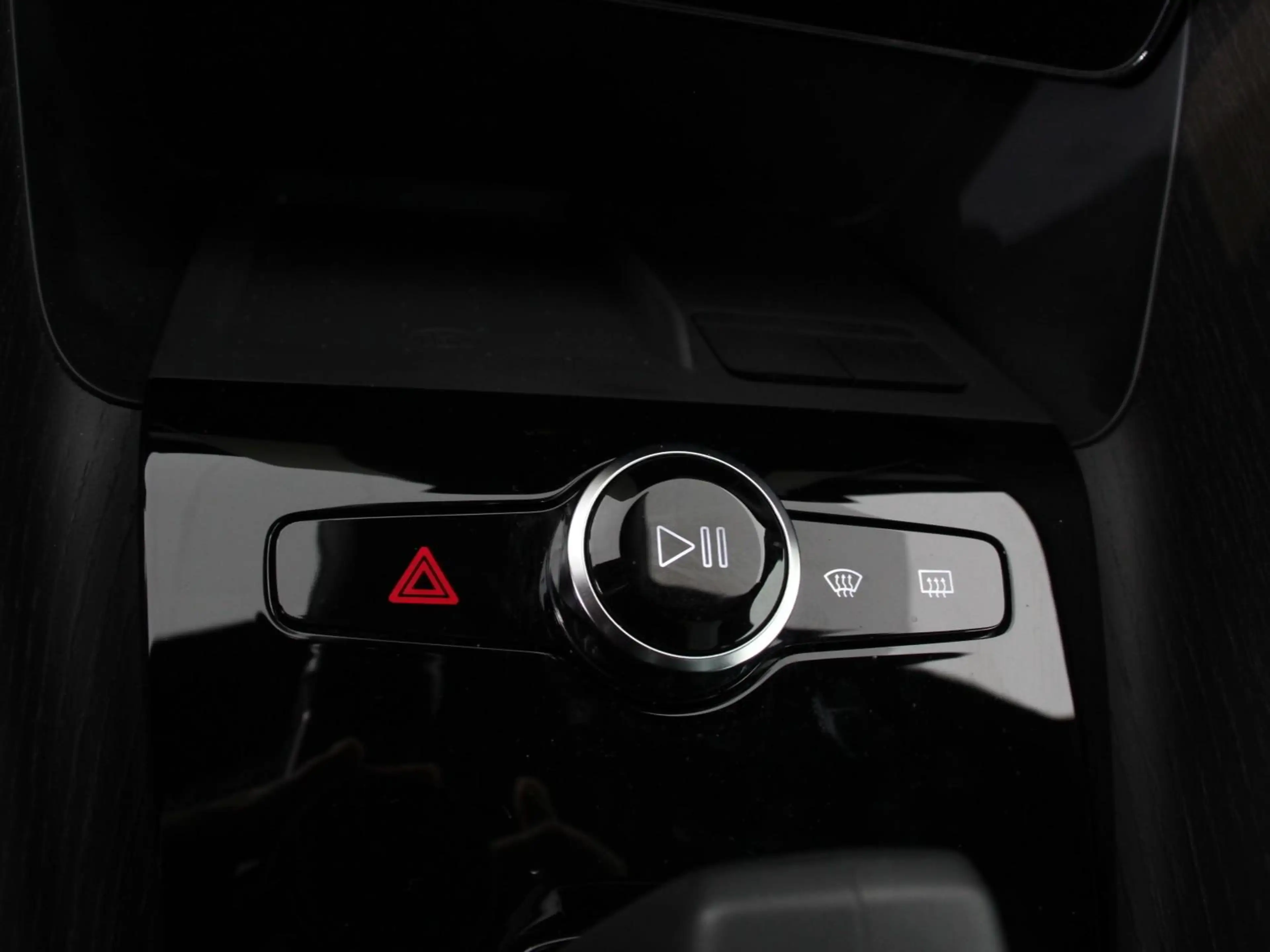 Polestar 2 Long Range Single Motor 78 kWh Climate control Cru — photo 15