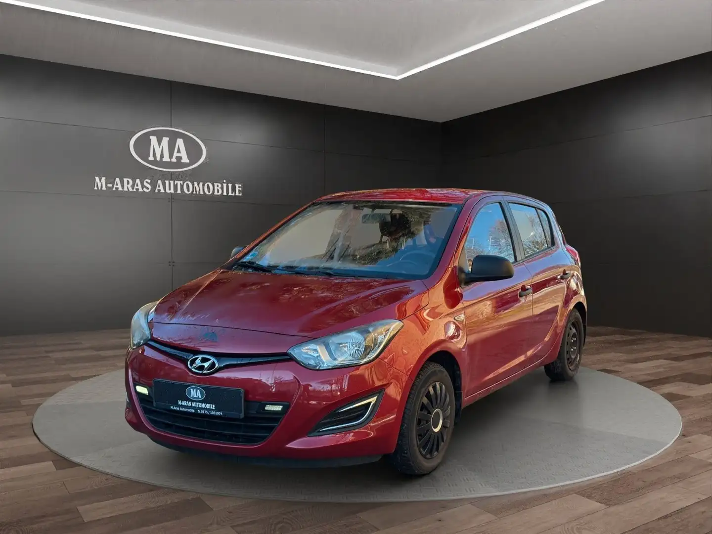 Hyundai i20 1.2 FIFA World Cup EDITION  AHK Rouge - 1